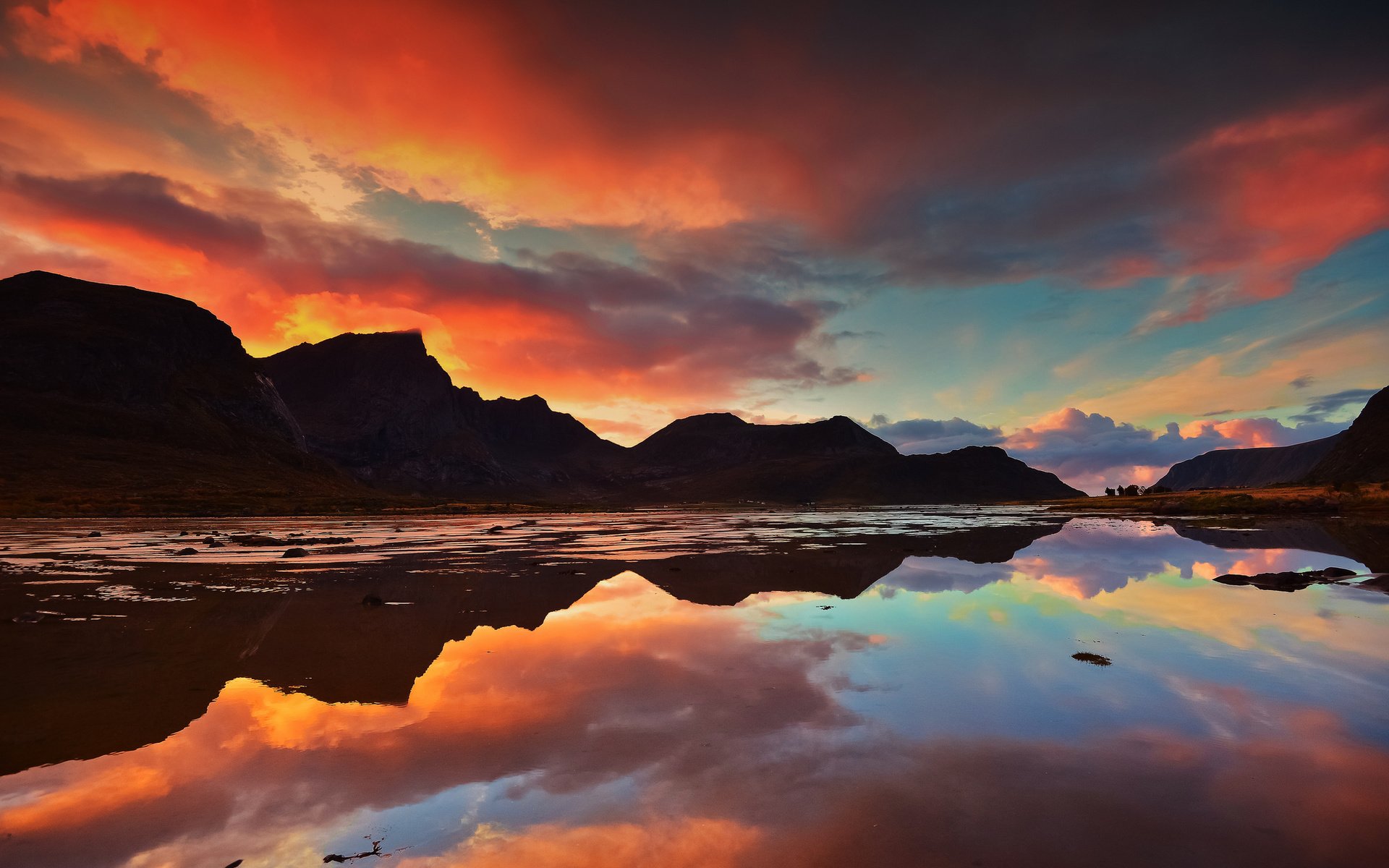 Обои небо, облака, озеро, горы, закат, отражение, пейзаж, рассвет, the sky, clouds, lake, mountains, sunset, reflection, landscape, dawn разрешение 2048x1363 Загрузить