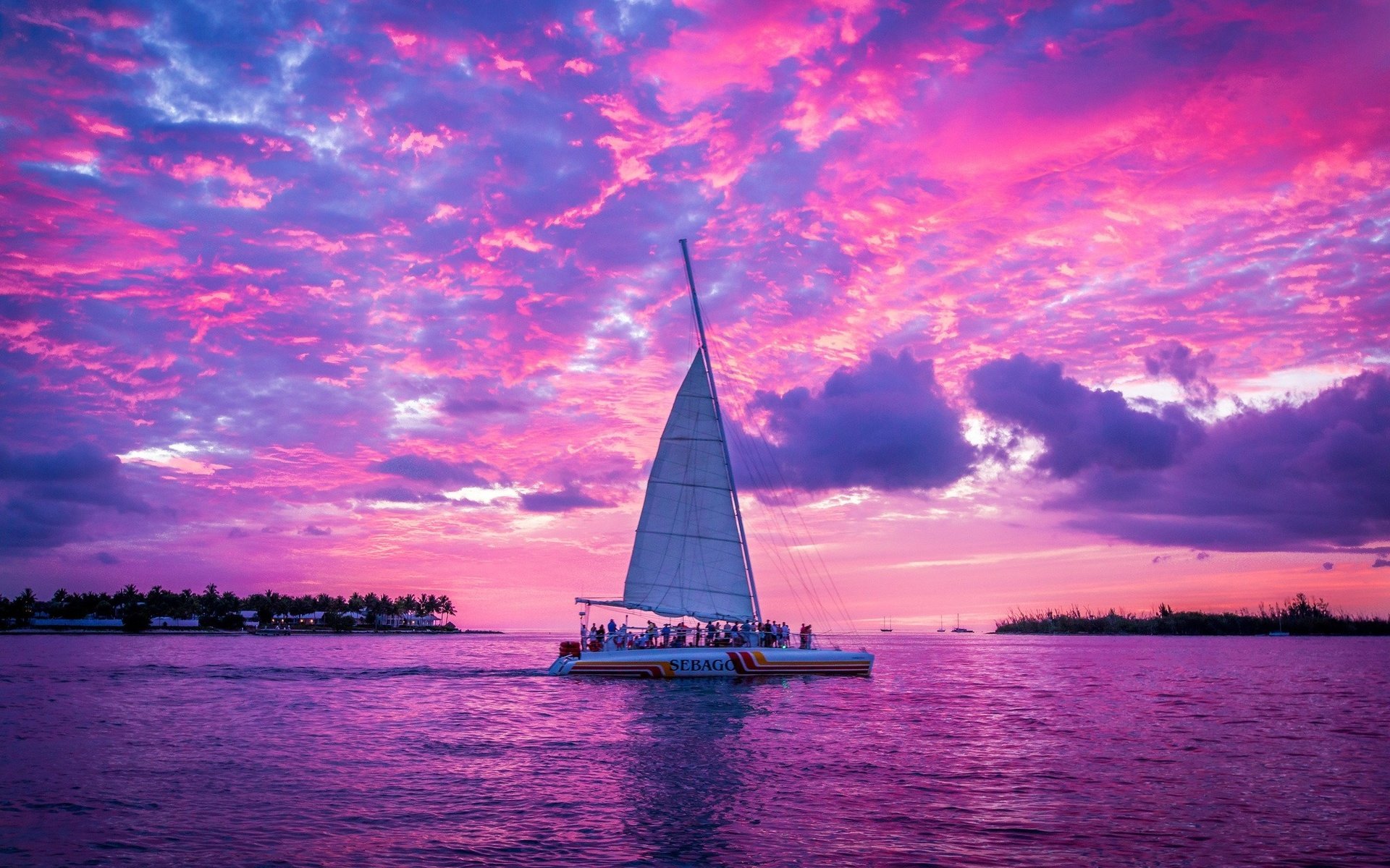 Обои небо, облака, озеро, закат, яхта, парус, the sky, clouds, lake, sunset, yacht, sail разрешение 2048x1365 Загрузить