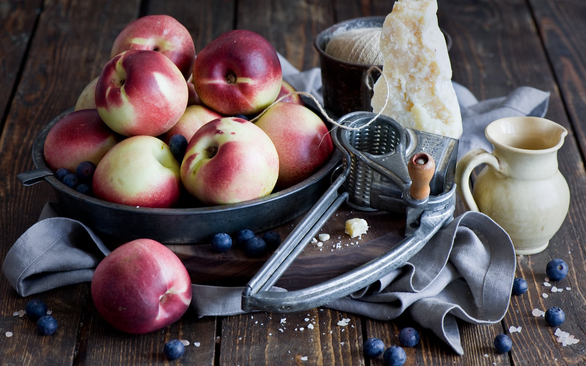 Обои черника, натюрморт, нектарин, verdina anna, blueberries, still life, nectarine разрешение 2000x1331 Загрузить