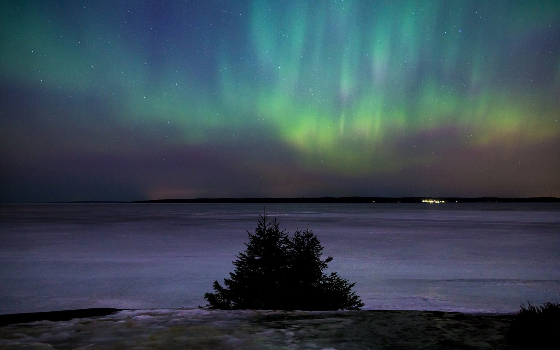 Обои ночь, зима, звезды, северное сияние, финляндия, night, winter, stars, northern lights, finland разрешение 2048x1365 Загрузить