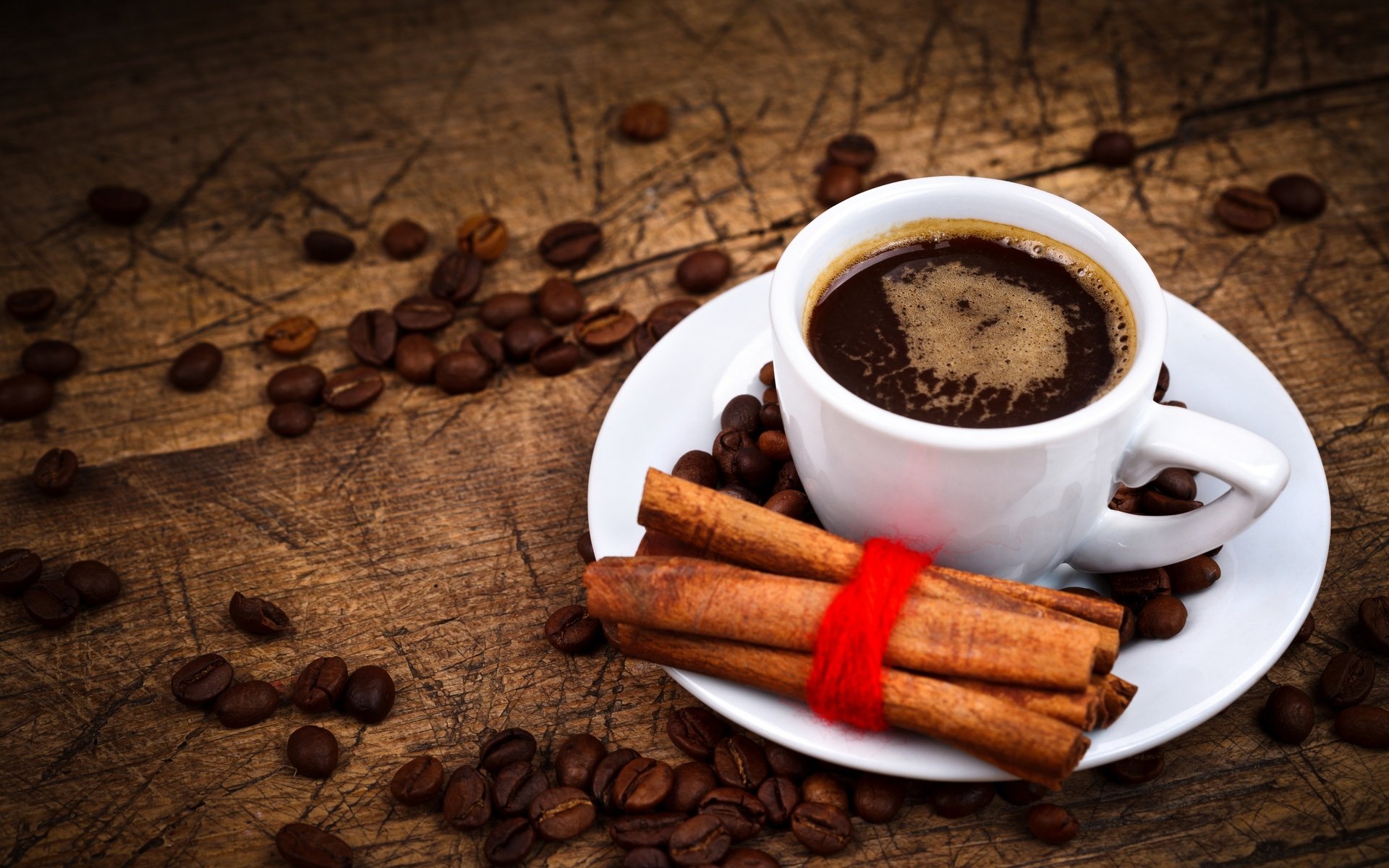 Обои корица, кофе, чашка, кофейные зерна, cinnamon, coffee, cup, coffee beans разрешение 2880x1920 Загрузить