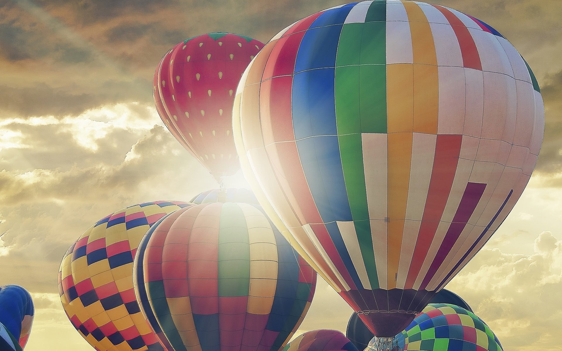 Обои небо, разноцветные, воздушные шары, воздушный шар, аэростат, аэростаты, the sky, colorful, balloons, balloon разрешение 2048x1357 Загрузить