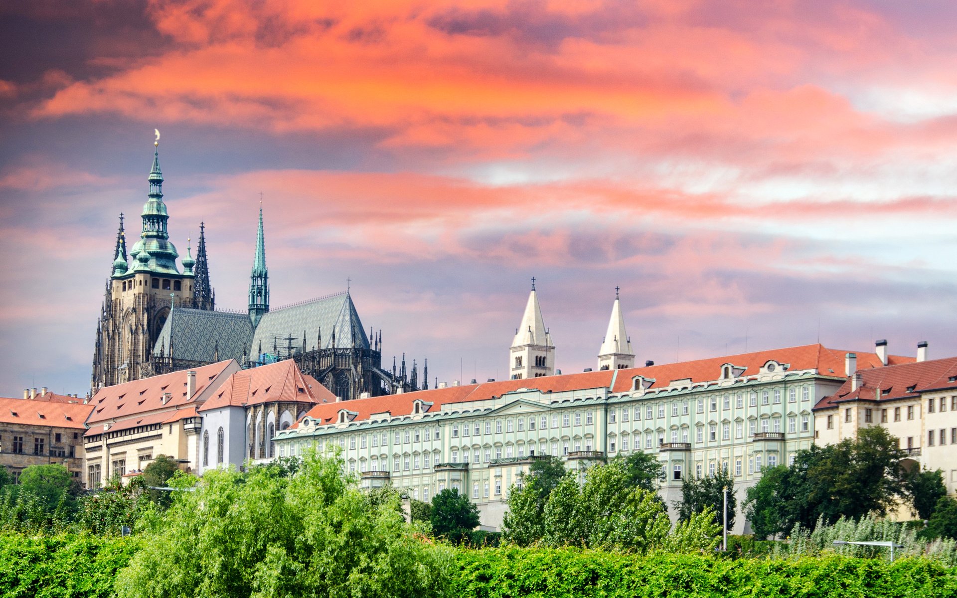 Обои небо, фото, город, дома, прага, чехия, the sky, photo, the city, home, prague, czech republic разрешение 3000x2250 Загрузить