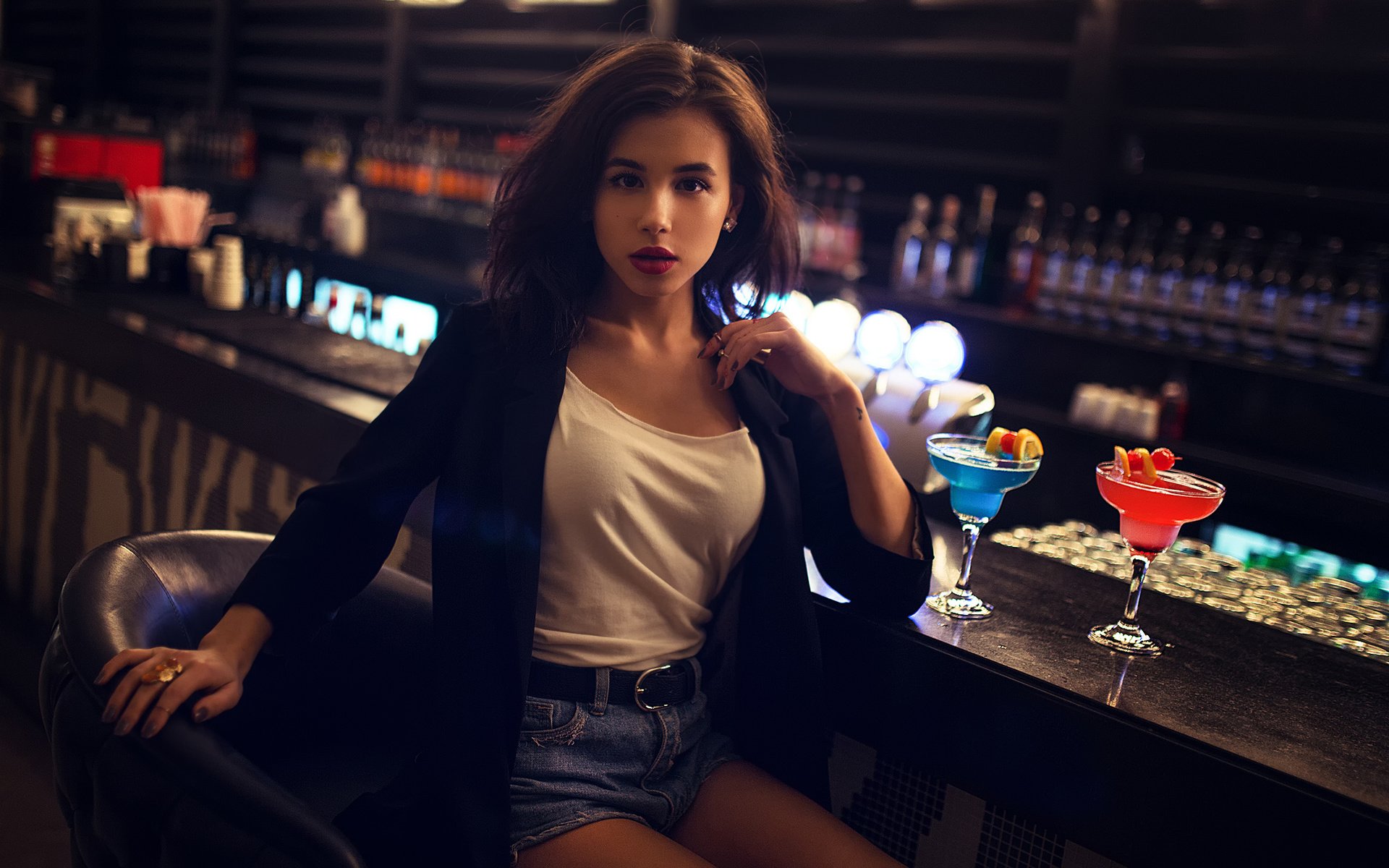 Обои девушка, майка, шорты, aliya in the bar, иван горохов, girl, mike, shorts, ivan gorokhov разрешение 2000x1336 Загрузить