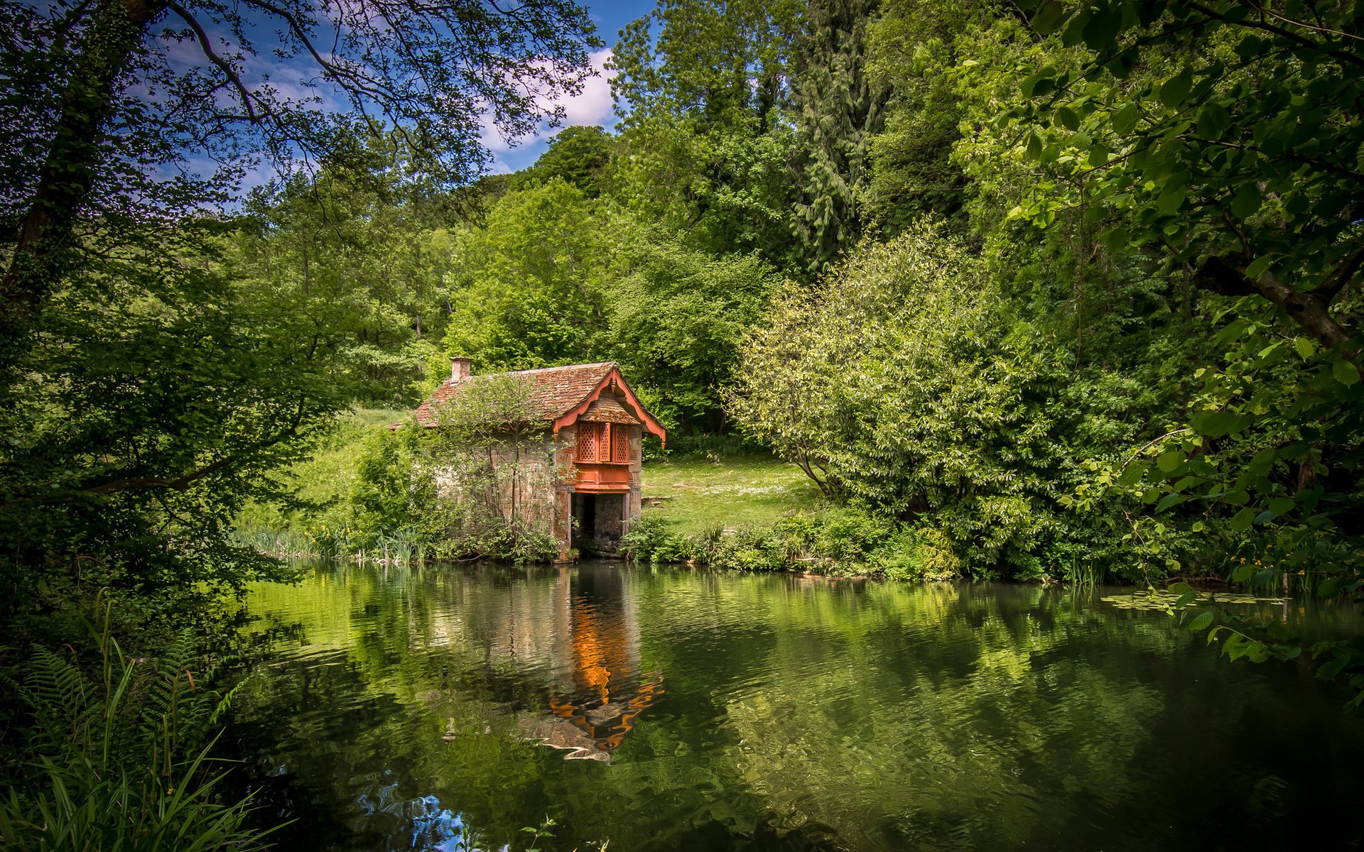 Обои деревья, река, отражение, англия, домик, котсуолдс, trees, river, reflection, england, house, the cotswolds разрешение 2048x1365 Загрузить