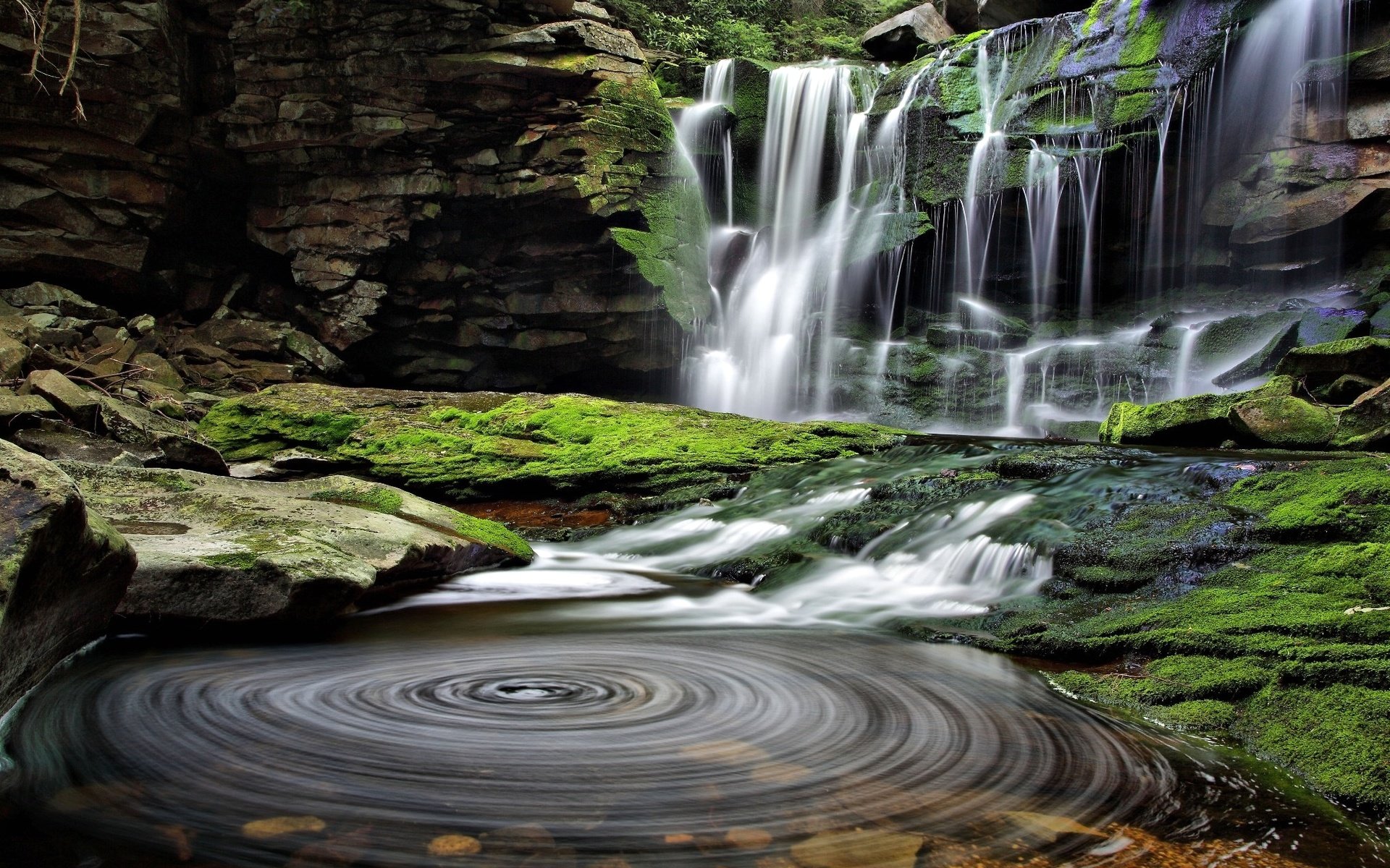 Обои вода, скалы, камни, водопад, поток, мох, water, rocks, stones, waterfall, stream, moss разрешение 2030x1309 Загрузить