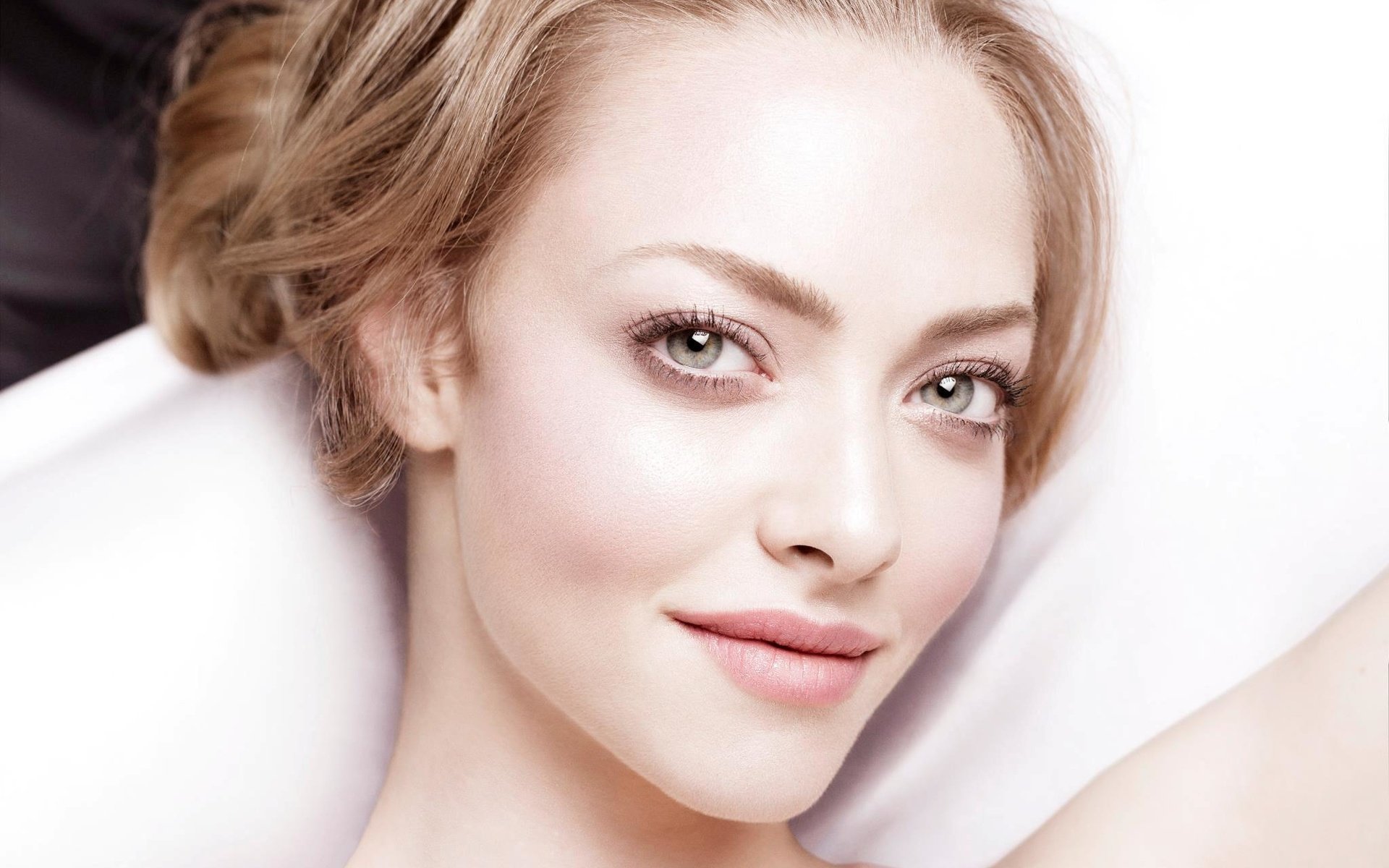 Обои девушка, блондинка, актриса, знаменитость, аманда сейфрид, girl, blonde, actress, celebrity, amanda seyfried разрешение 2048x1349 Загрузить