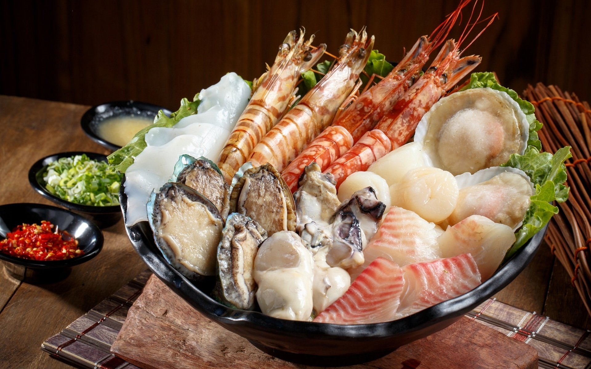 Обои рыба, морепродукты, креветки, моллюски, fish, seafood, shrimp, shellfish разрешение 1920x1279 Загрузить