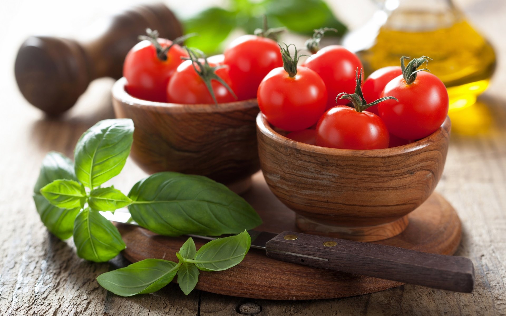 Обои зелень, масло, овощи, помидоры, помидорами, greens, oil, vegetables, tomatoes разрешение 2880x1920 Загрузить