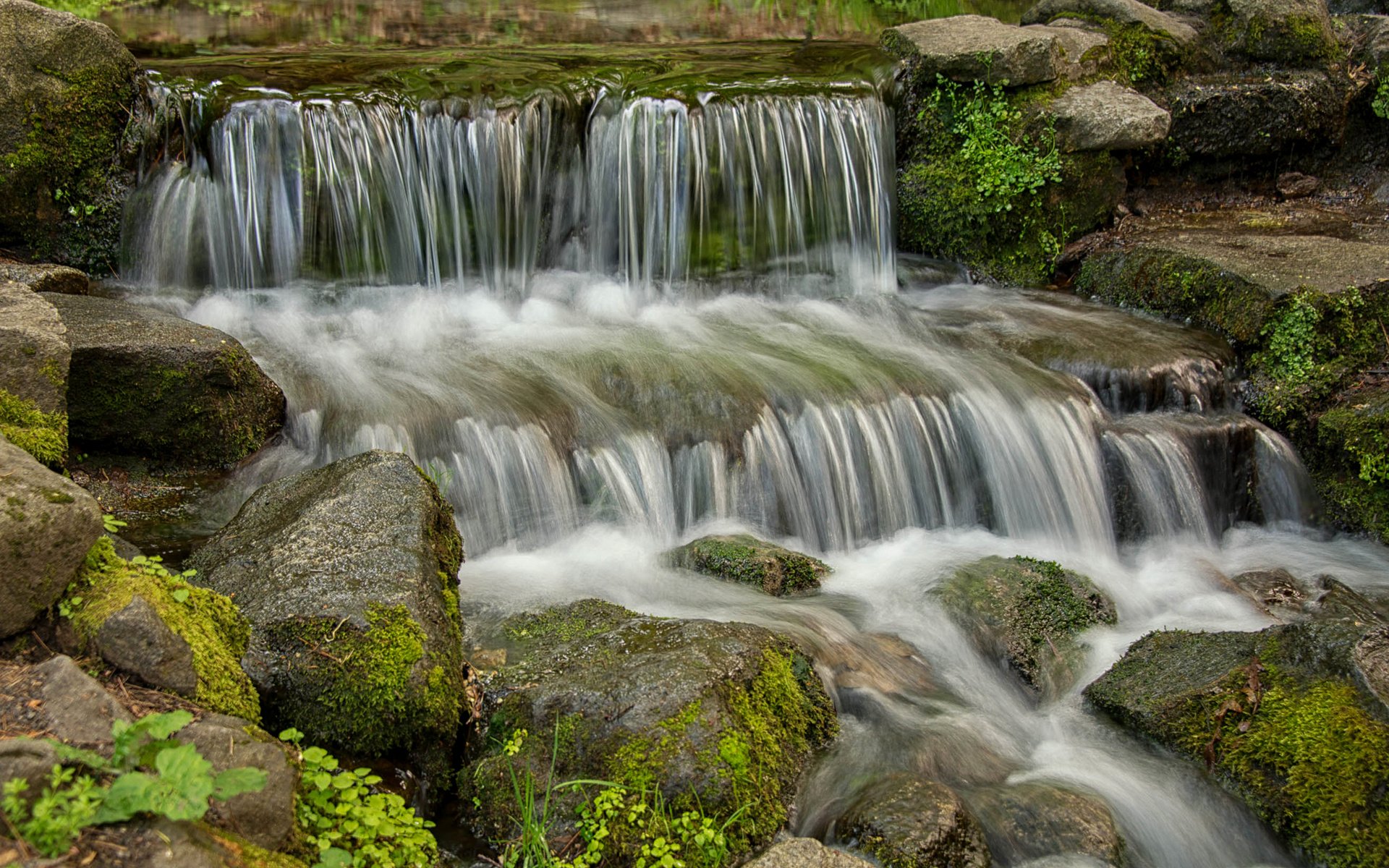 Обои камни, лес, ручей, водопад, сша, мох, йосемити, stones, forest, stream, waterfall, usa, moss, yosemite разрешение 2048x1365 Загрузить