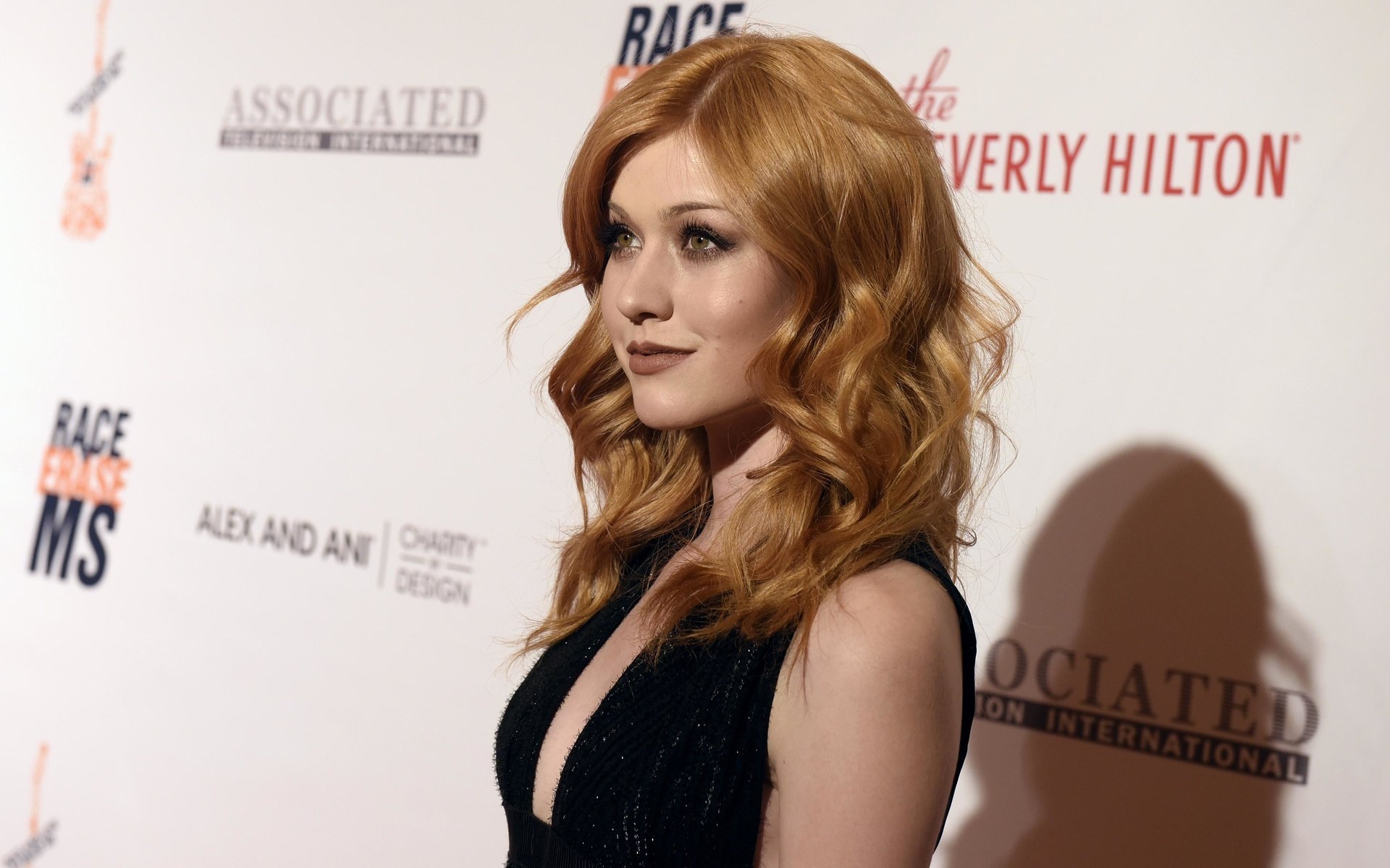 Обои девушка, взгляд, рыжая, кэтрин макнамара, girl, look, red, katherine mcnamara разрешение 4088x2816 Загрузить