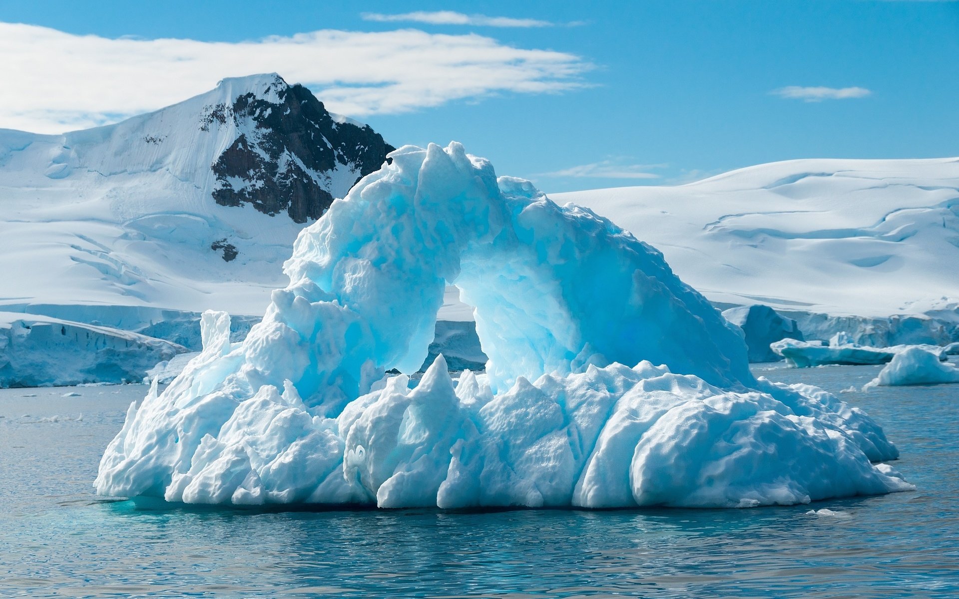 Обои горы, снег, зима, айсберг, антарктида, mountains, snow, winter, iceberg, antarctica разрешение 2560x1600 Загрузить