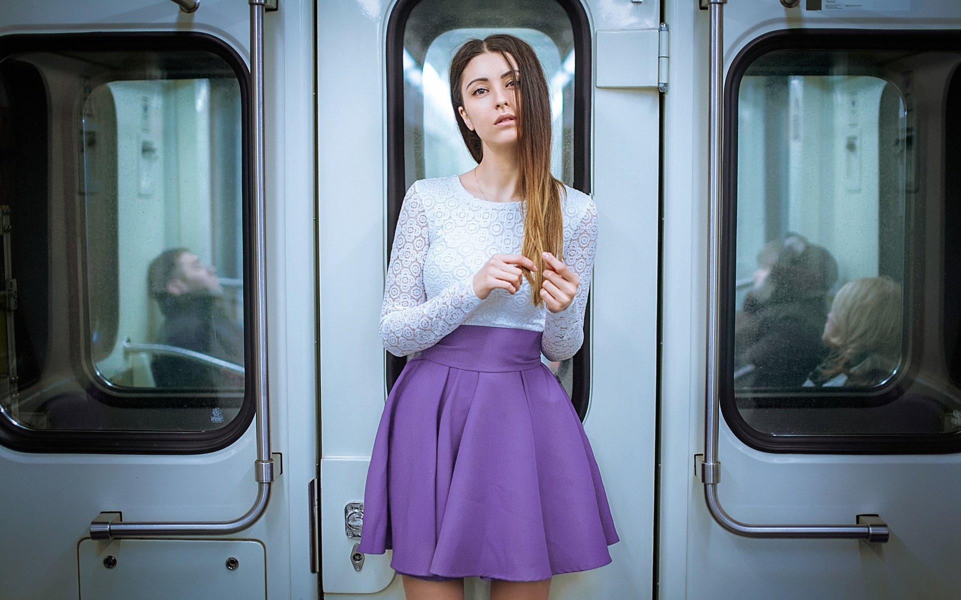 Обои девушка, портрет, юбка, блузка, длинные волосы, elena estetika, girl, portrait, skirt, blouse, long hair разрешение 2048x1341 Загрузить