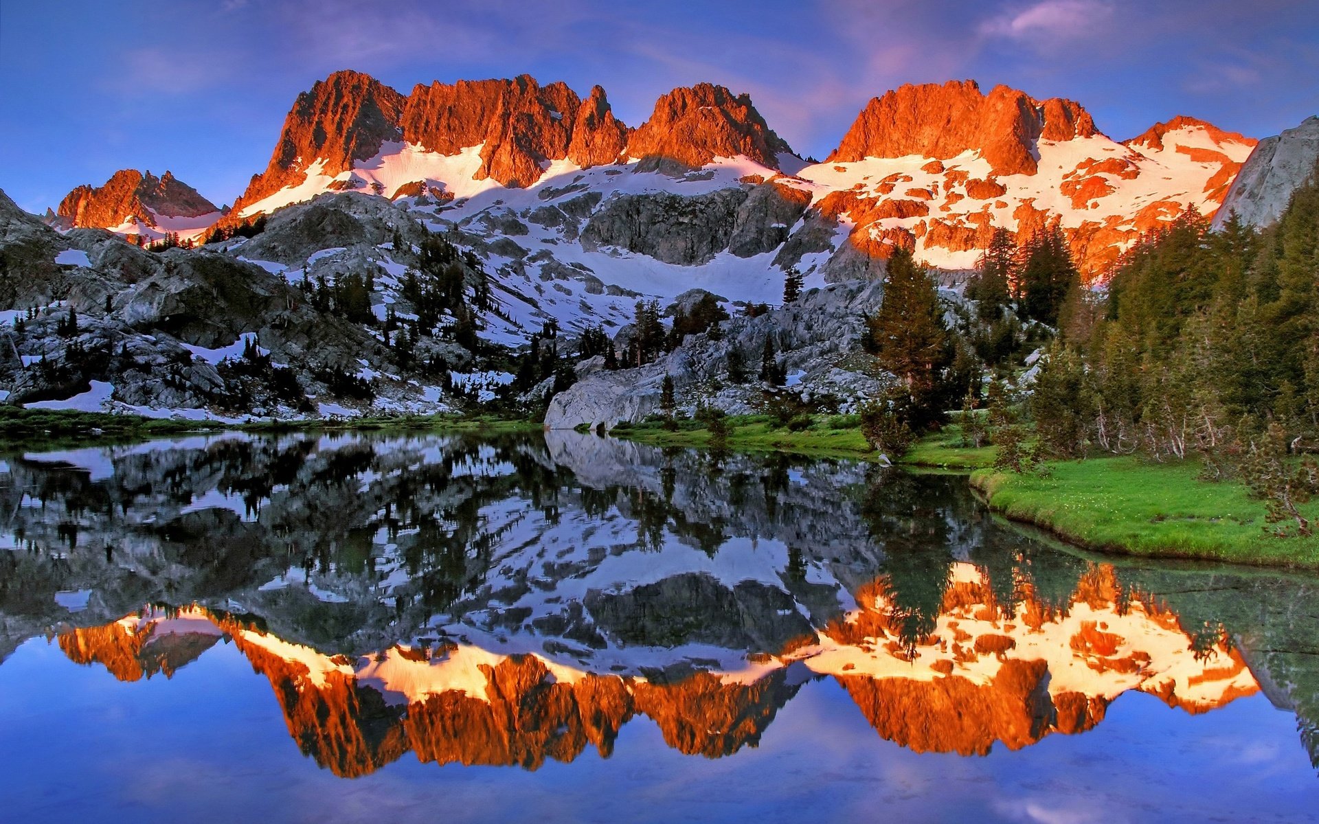 Обои деревья, ediza lake, ansel adams wilderness, озеро, горы, отражение, калифорния, ка­ли­фор­нийс­кая, горы.отражение, минареты, trees, lake, mountains, reflection, ca, california, mountains.reflection, minarets разрешение 2560x1600 Загрузить