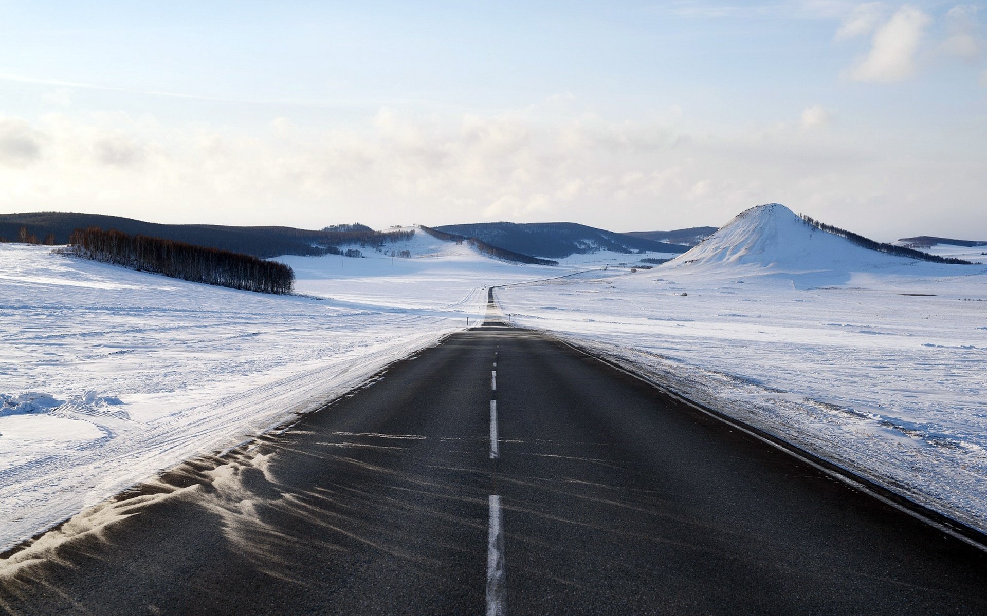 Обои дорога, горы, снег, зима, горизонт, road, mountains, snow, winter, horizon разрешение 1920x1282 Загрузить