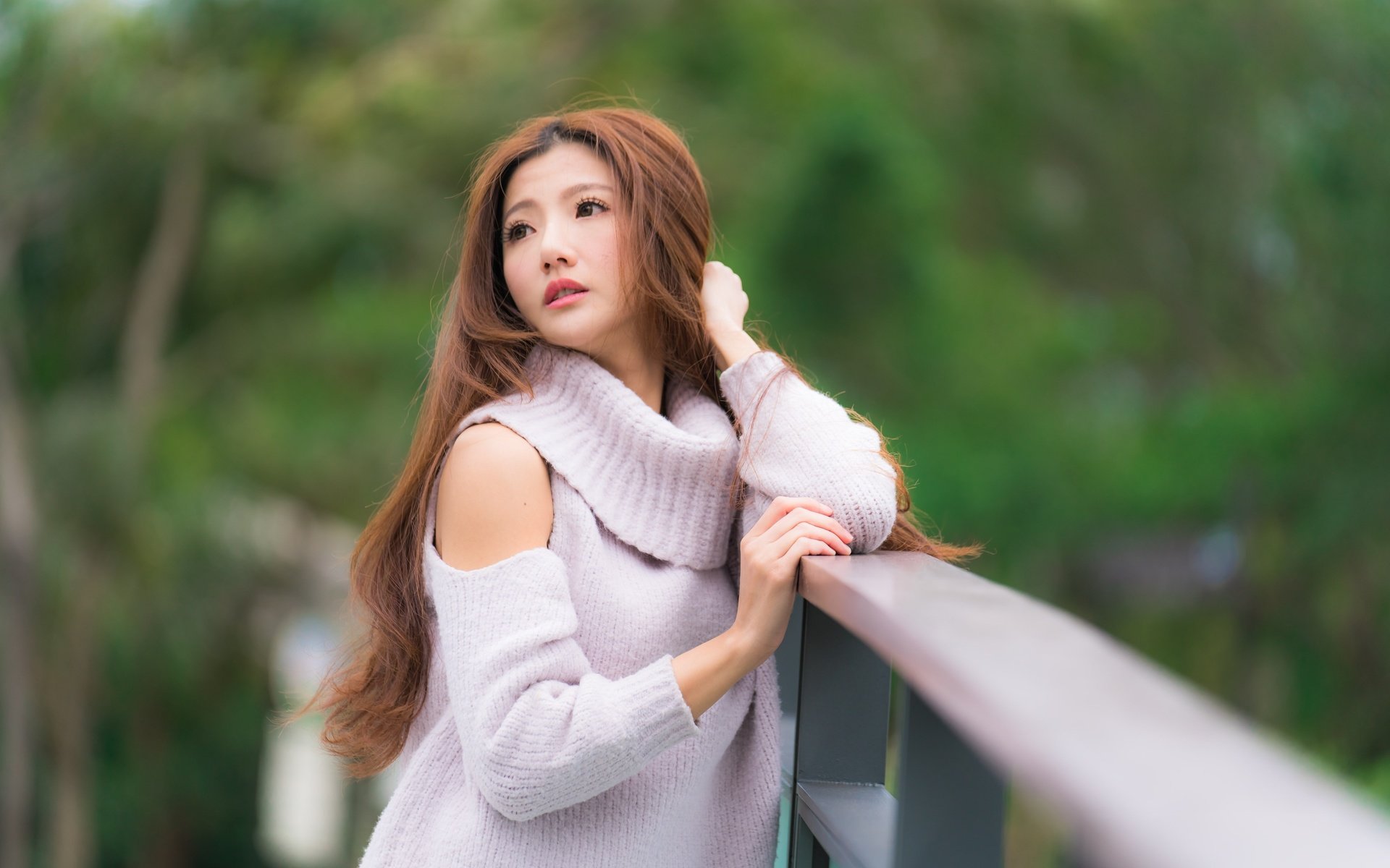 Обои девушка, перила, волосы, азиатка, свитер, боке, girl, railings, hair, asian, sweater, bokeh разрешение 4500x3002 Загрузить