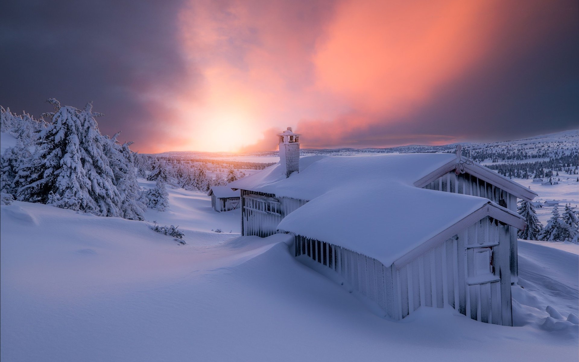 Обои небо, свет, вечер, снег, зима, домик, the sky, light, the evening, snow, winter, house разрешение 2048x1365 Загрузить