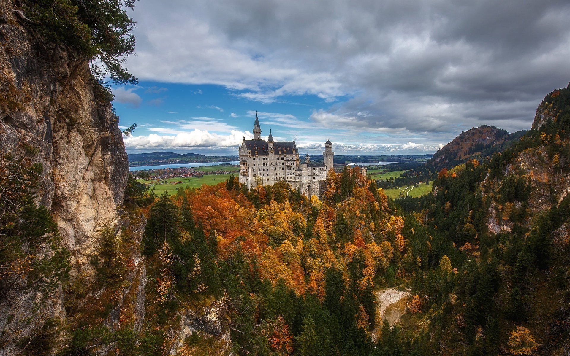 Обои осень, германия, бавария, замок нойшванштайн, autumn, germany, bayern, neuschwanstein castle разрешение 2000x1333 Загрузить