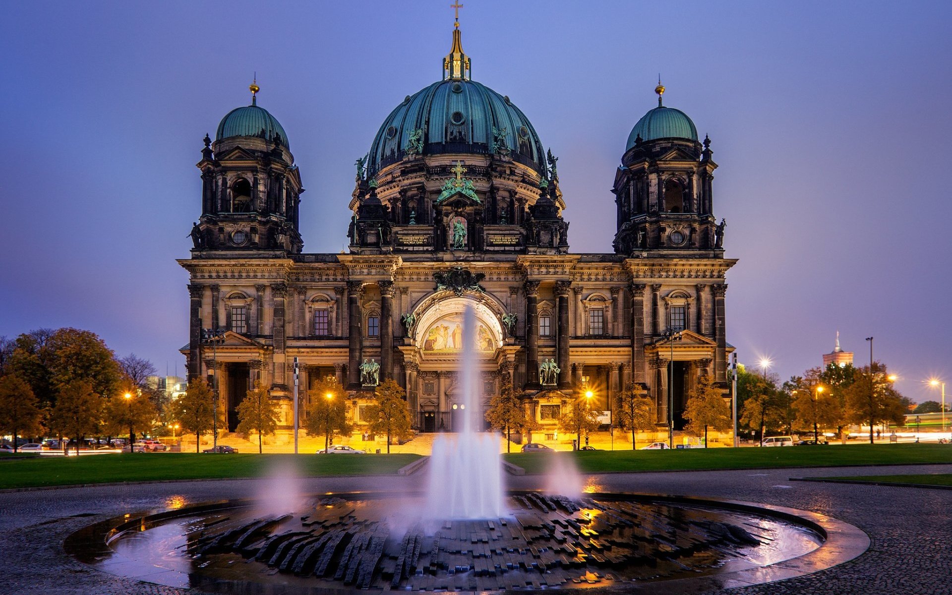 Обои фонтан, германия, берлин, кафедральный собор, берлин. германия, fountain, germany, berlin, cathedral, berlin. germany разрешение 1920x1300 Загрузить