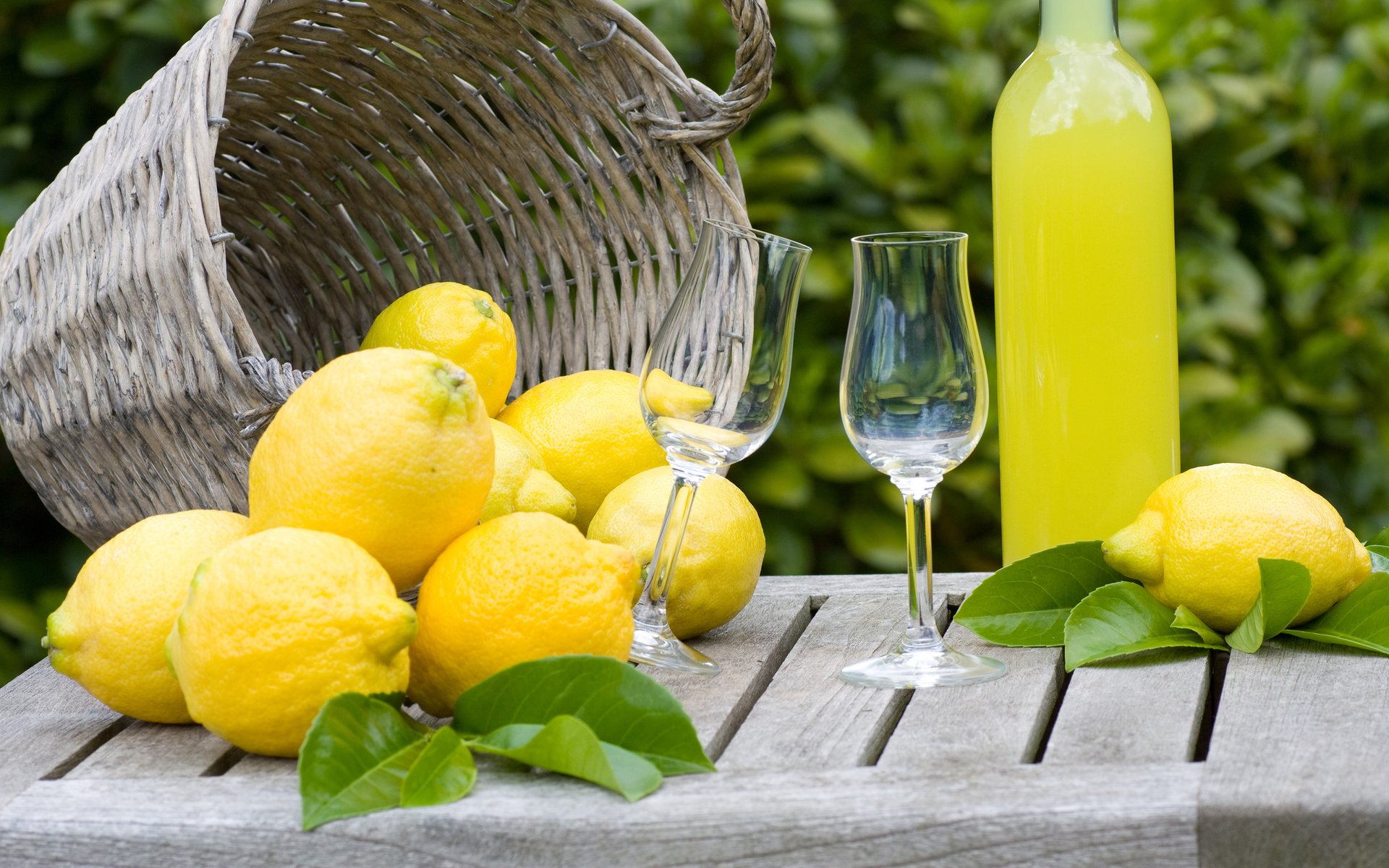 Обои напиток, лимоны, цитрусы, лимонад, drink, lemons, citrus, lemonade разрешение 2880x1800 Загрузить