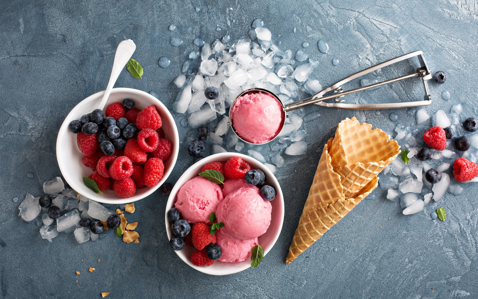 Обои малина, мороженое, лёд, ягоды, черника, вафли, raspberry, ice cream, ice, berries, blueberries, waffles разрешение 3840x2400 Загрузить