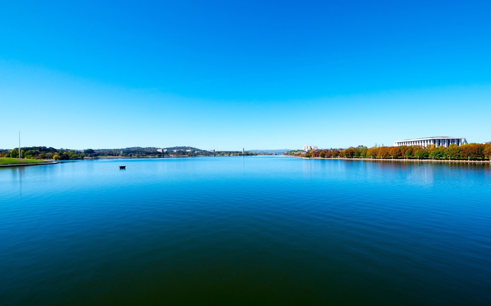 Обои небо, озеро, пейзаж, горизонт, здание, the sky, lake, landscape, horizon, the building разрешение 3840x2160 Загрузить