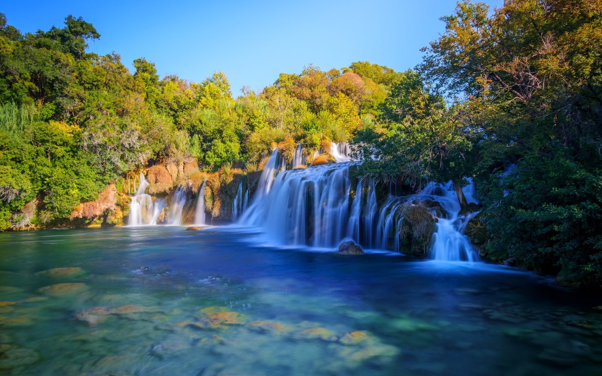 Обои деревья, река, лес, водопад, осень, хорватия, каскад, krka national park, trees, river, forest, waterfall, autumn, croatia, cascade разрешение 2047x1326 Загрузить