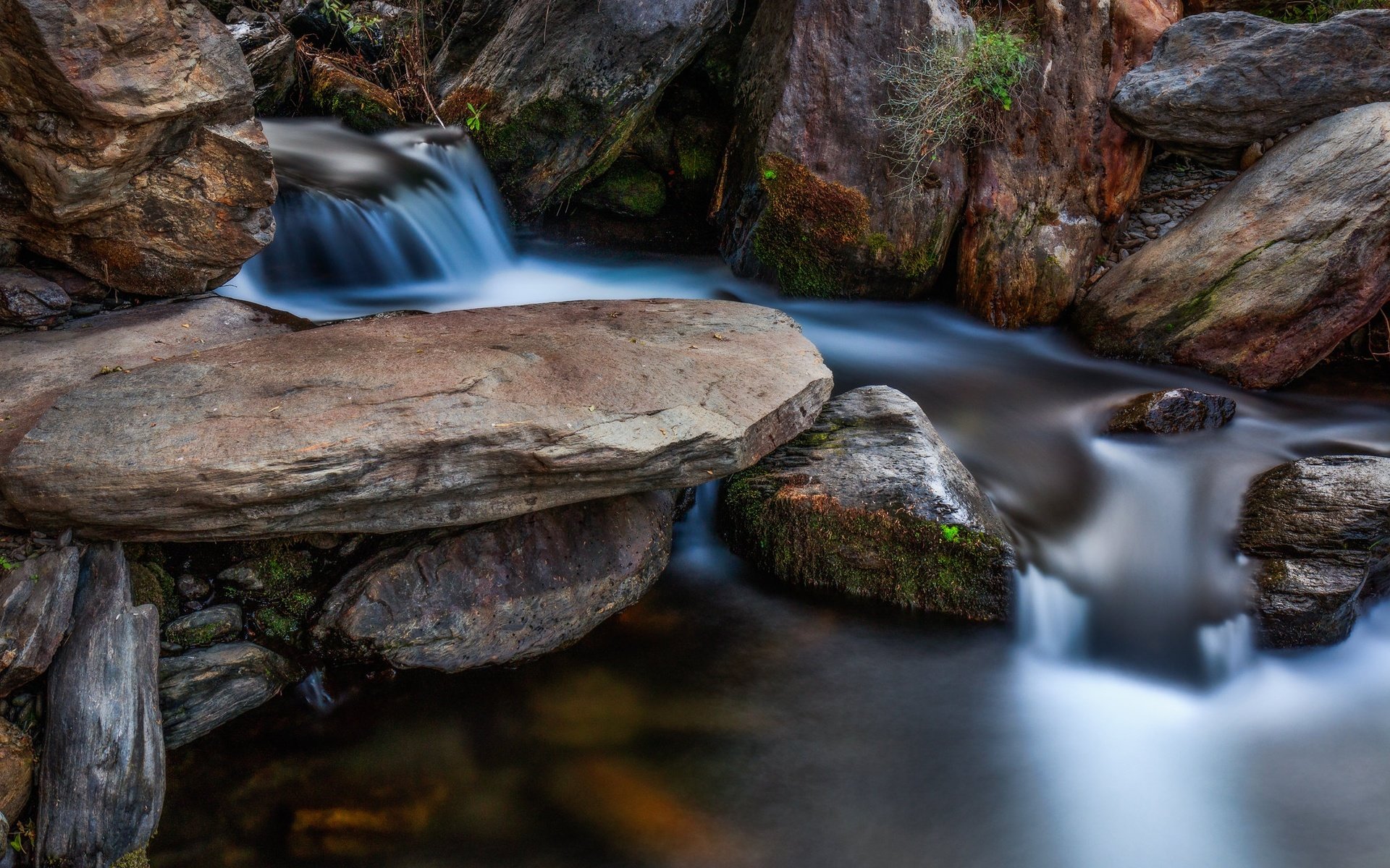 Обои скалы, камни, поток, rocks, stones, stream разрешение 2048x1365 Загрузить