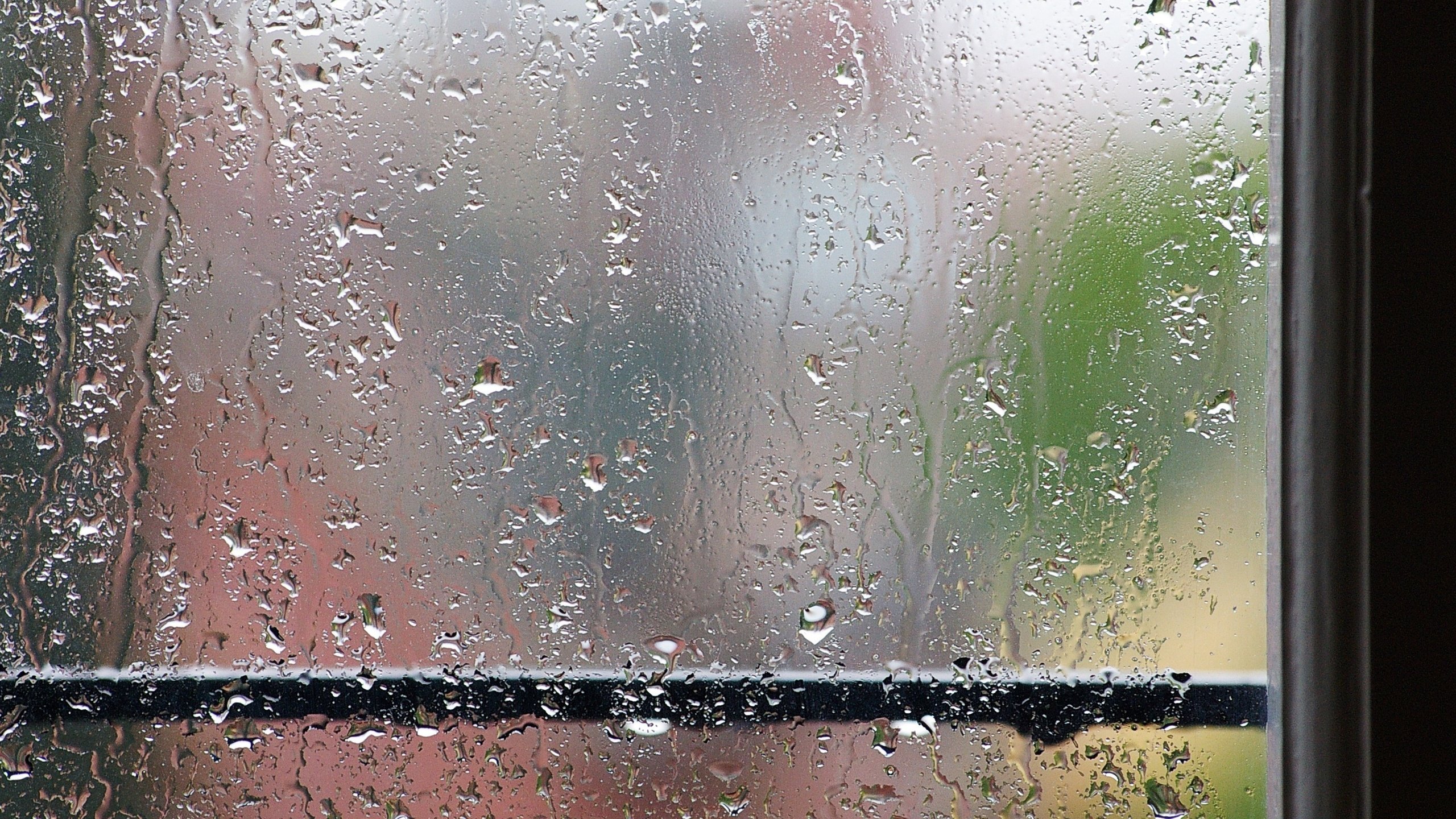 Обои дождь, окно, поручень, rain, window, handrail разрешение 3008x1790 Загрузить