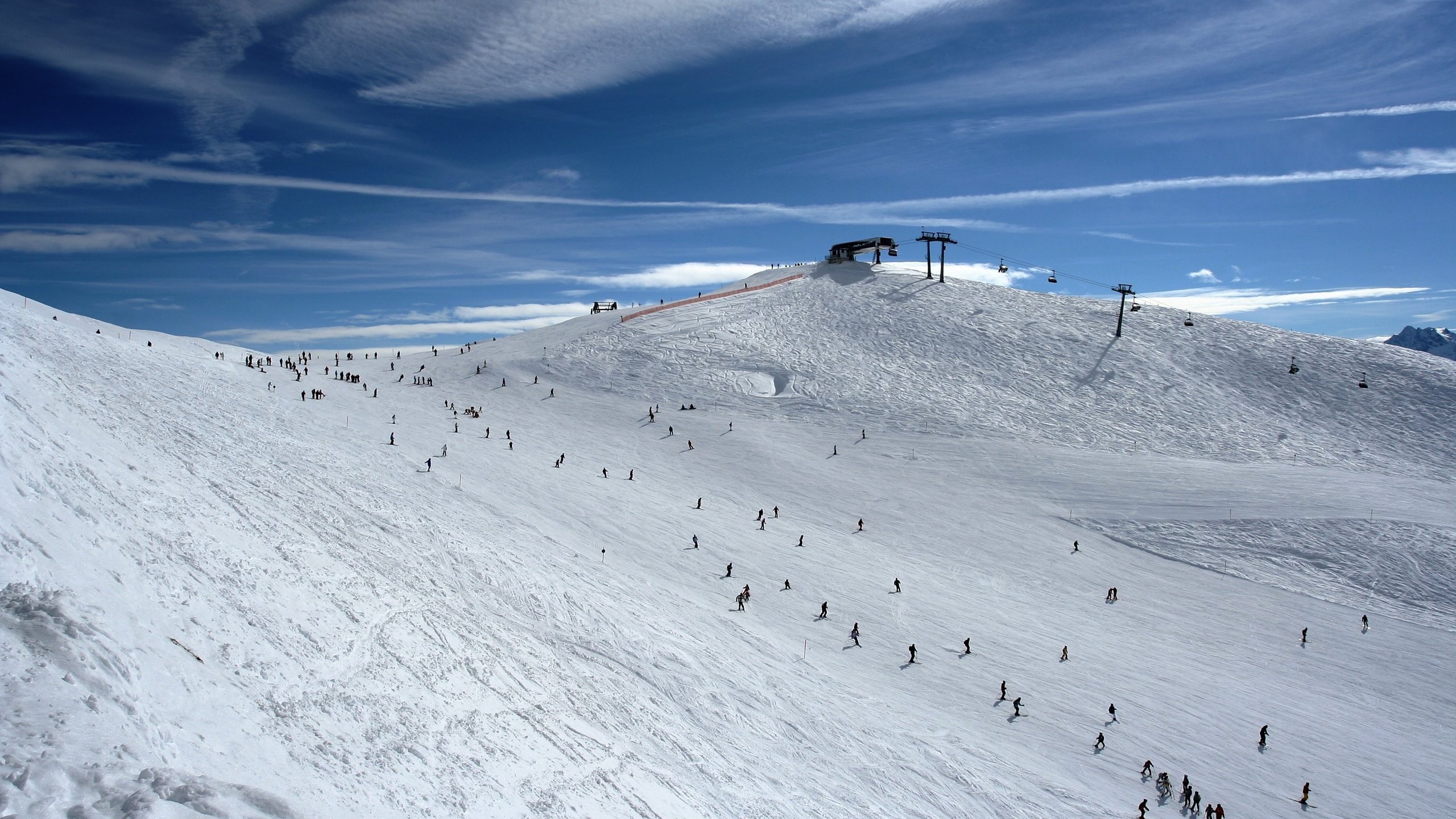 Обои снег, склон, лыжники, snow, slope, skiers разрешение 3456x2304 Загрузить