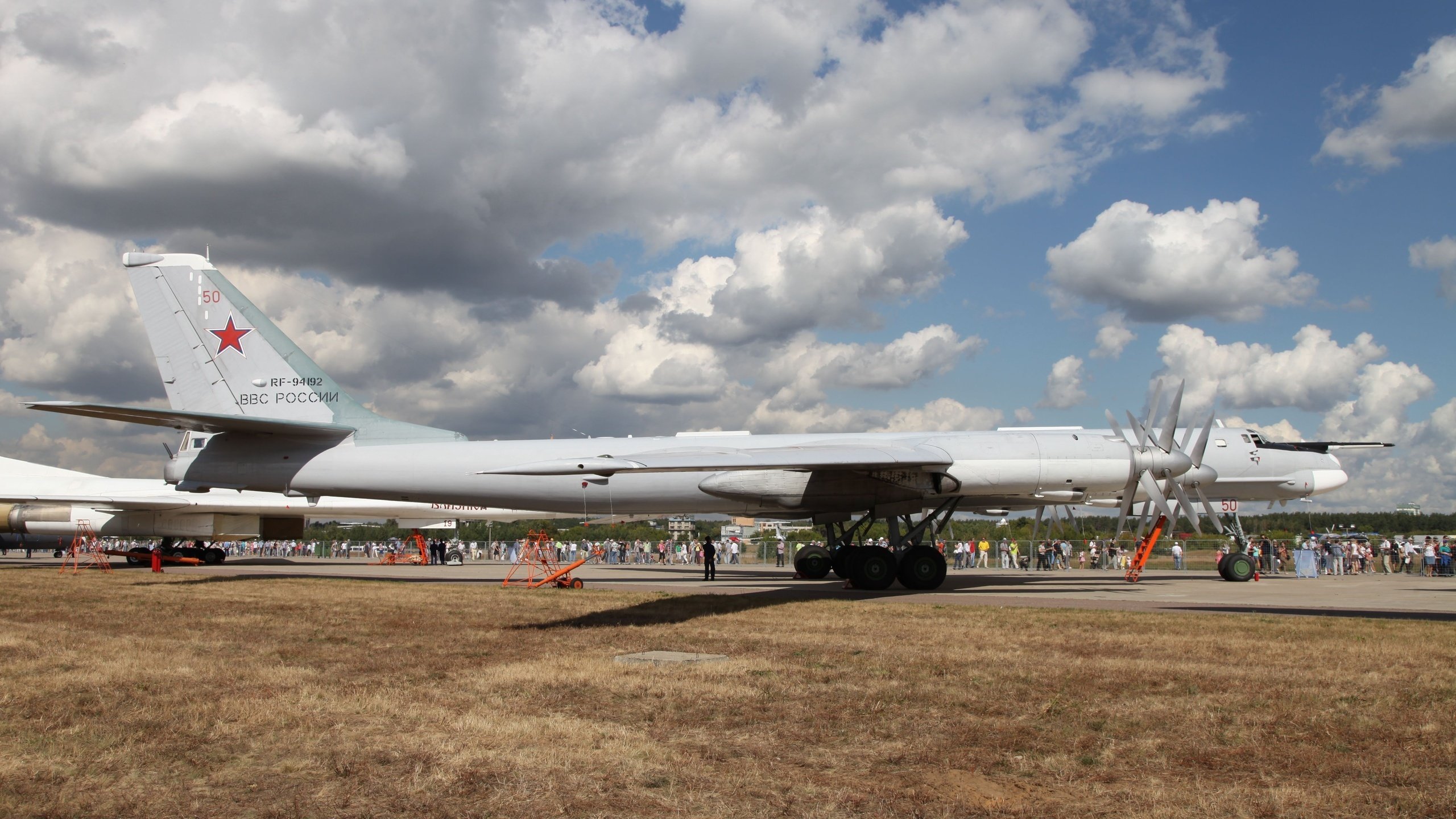 Обои авиашоу, ту-95мс, airshow, tu-95ms разрешение 2560x1600 Загрузить