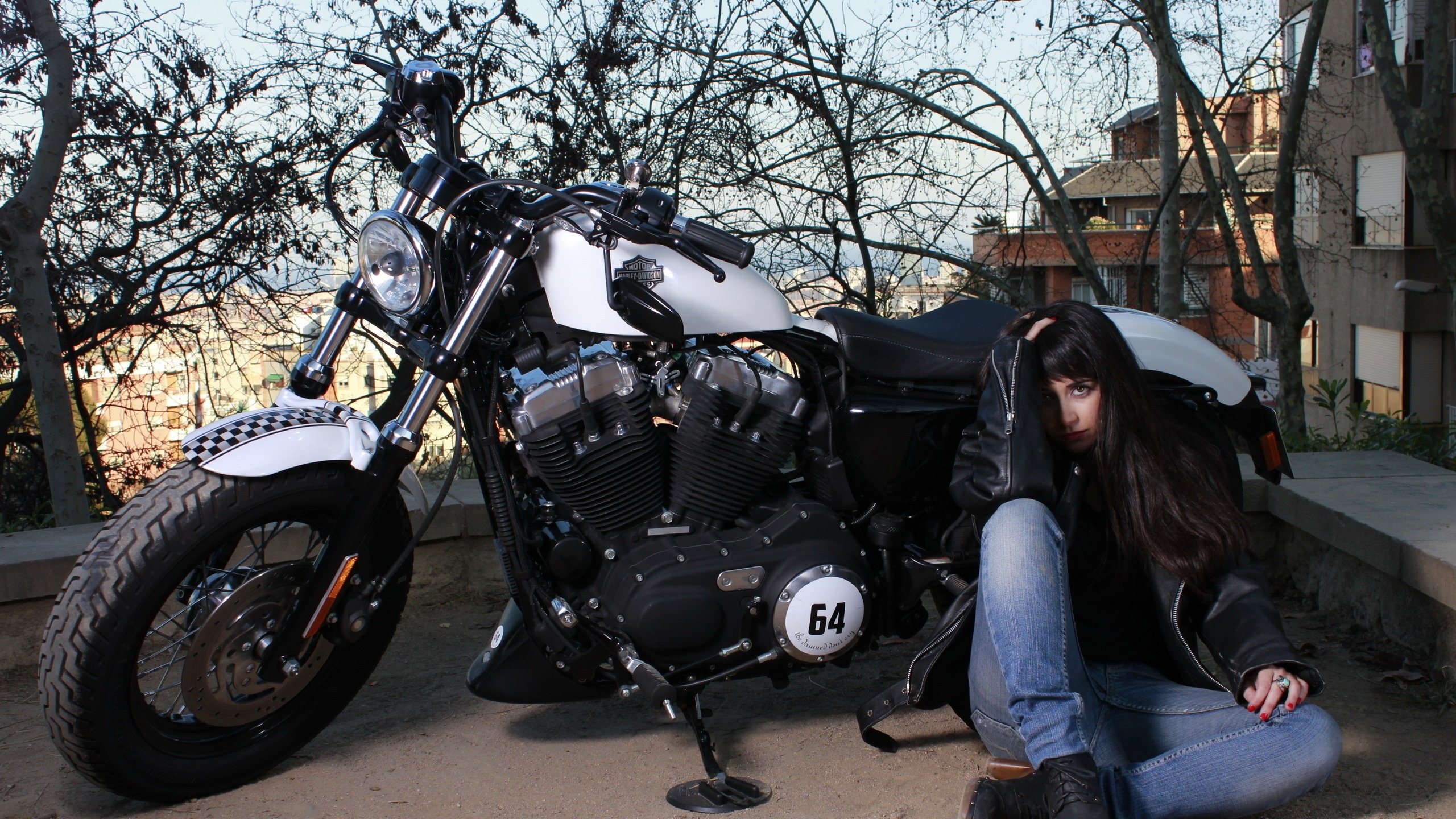 Обои девушка, улица, мотоцикл, girl, street, motorcycle разрешение 2560x1600 Загрузить