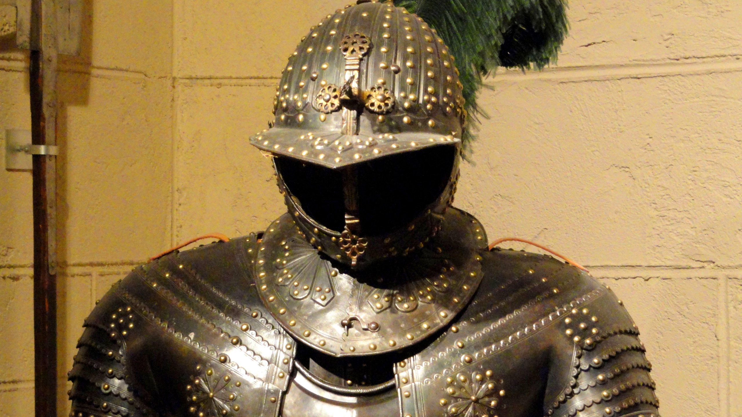 Обои доспехи, three-quarter armour for a cuirassier, western europe, perhaps france and flanders, 1625-50, t. hoog, armor разрешение 4320x3240 Загрузить