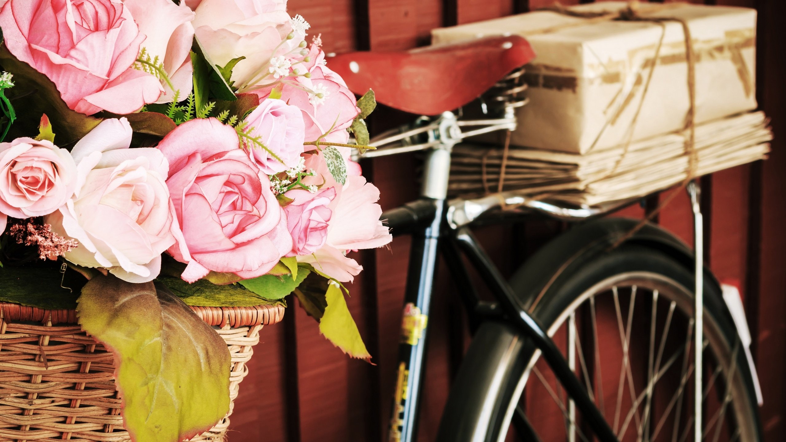 Обои цветы, ретро, букет, велосипед,  цветы, роз, флористика, flowers, retro, bouquet, bike, roses, floral разрешение 2880x1920 Загрузить