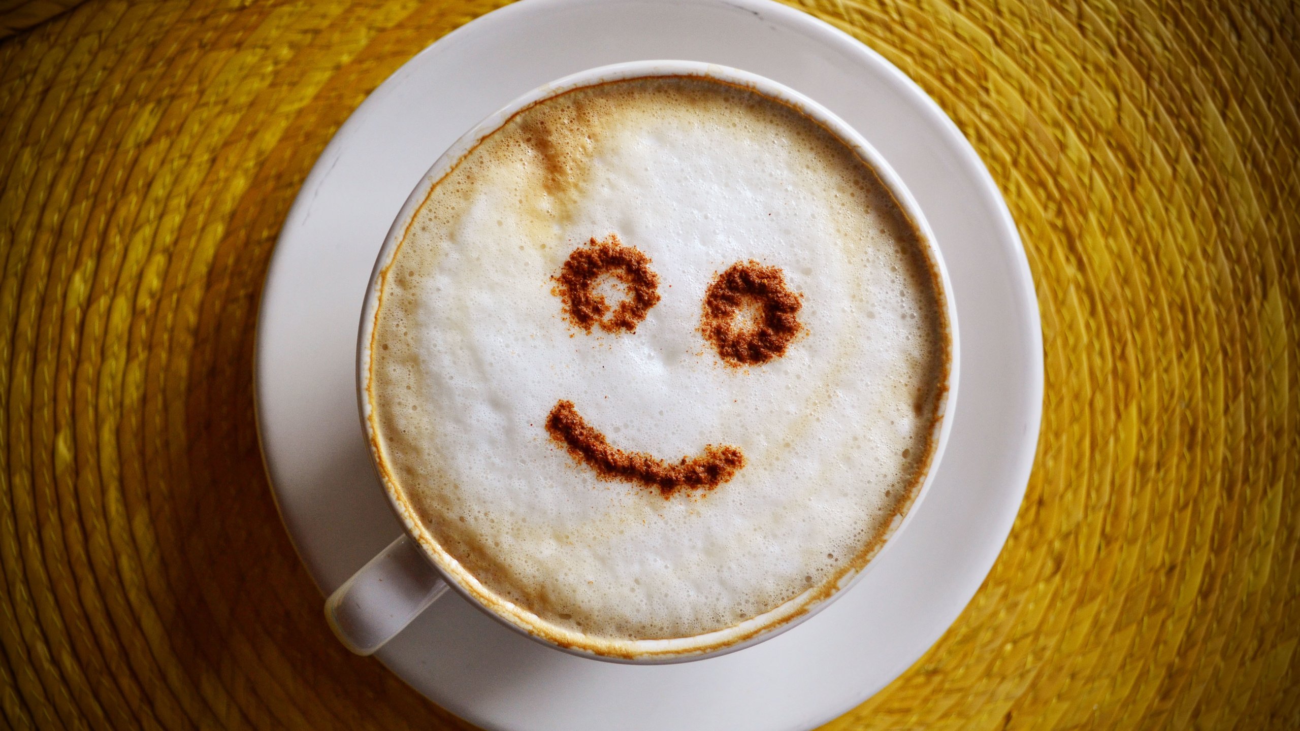 Обои улыбка, кофе, чашка, капучино, блюдца, smile, coffee, cup, cappuccino, saucers разрешение 4618x3083 Загрузить