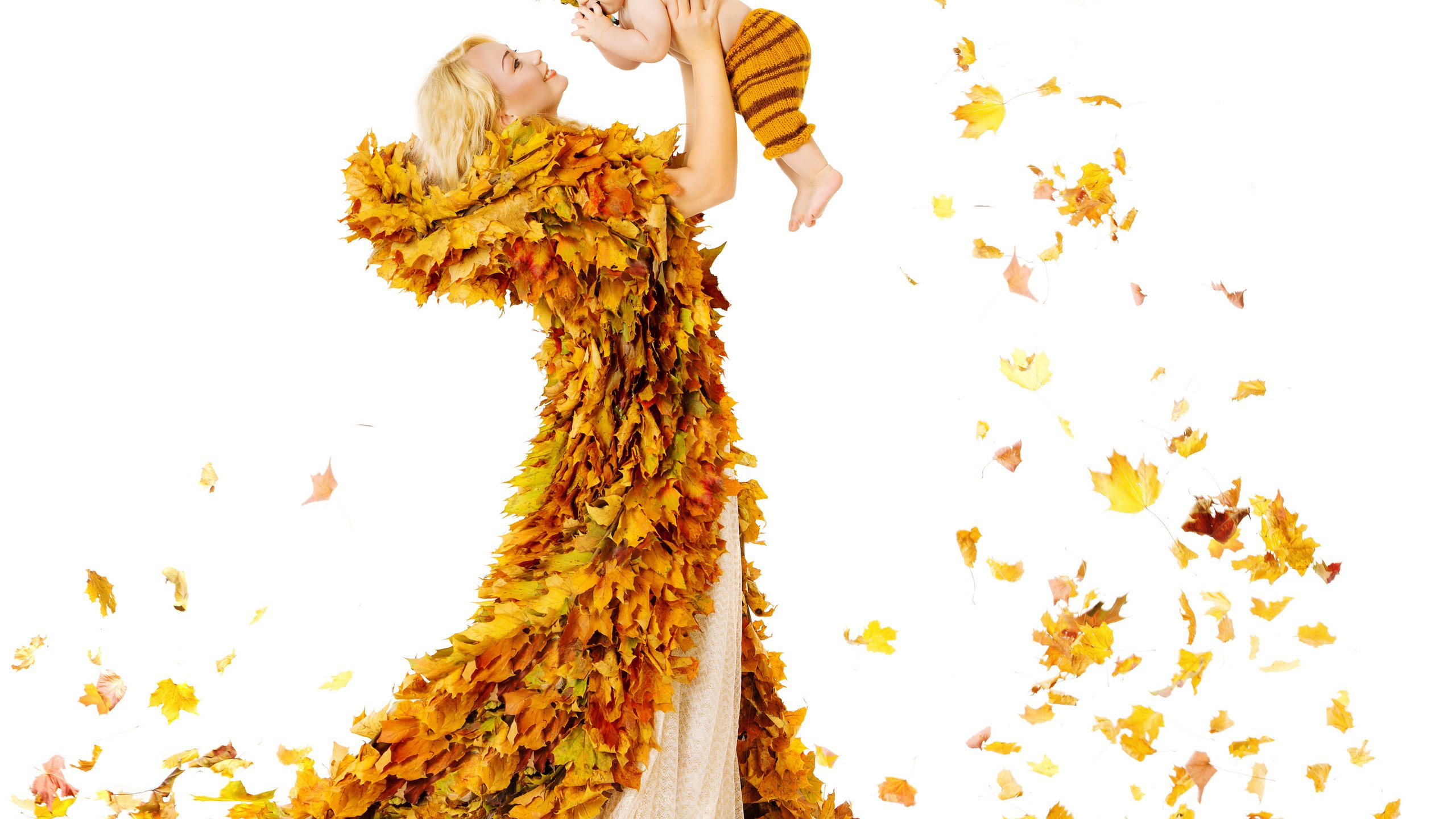 Обои листья, осень, радость, ребенок, женщина, осен,  листья, дитя, leaves, autumn, joy, child, woman разрешение 2880x2361 Загрузить