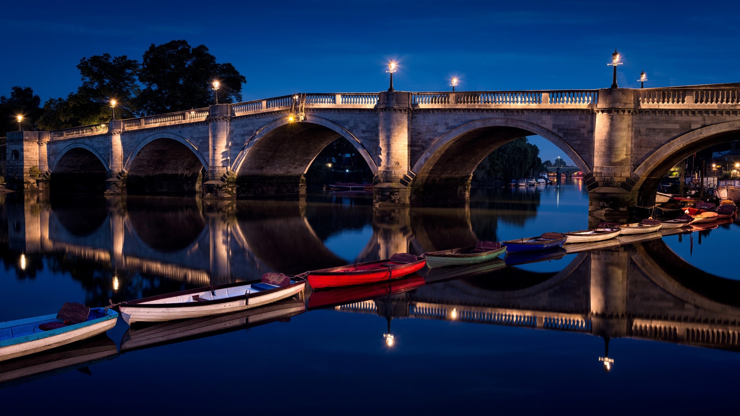 Обои ночь, огни, великобритания, лондон, richmond bridge, night, lights, uk, london разрешение 2880x1922 Загрузить