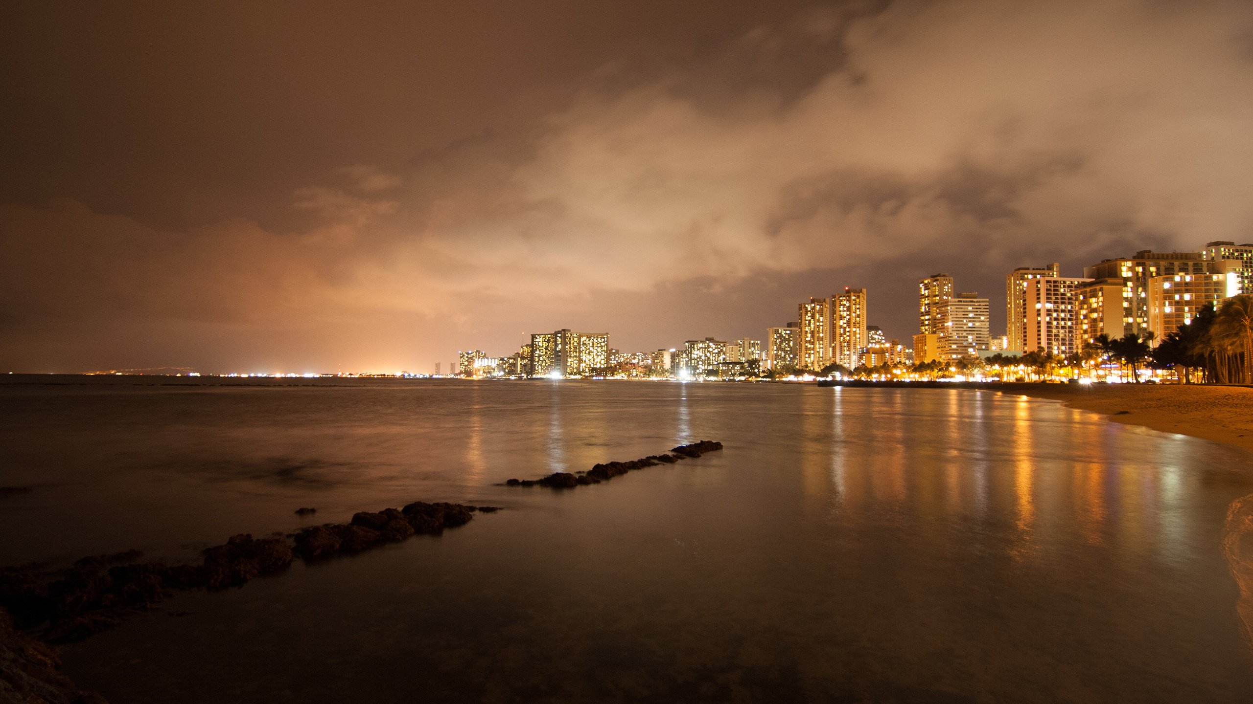 Обои ночь, набережная, здания, гавайи, гонолулу, night, promenade, building, hawaii, honolulu разрешение 2560x1707 Загрузить