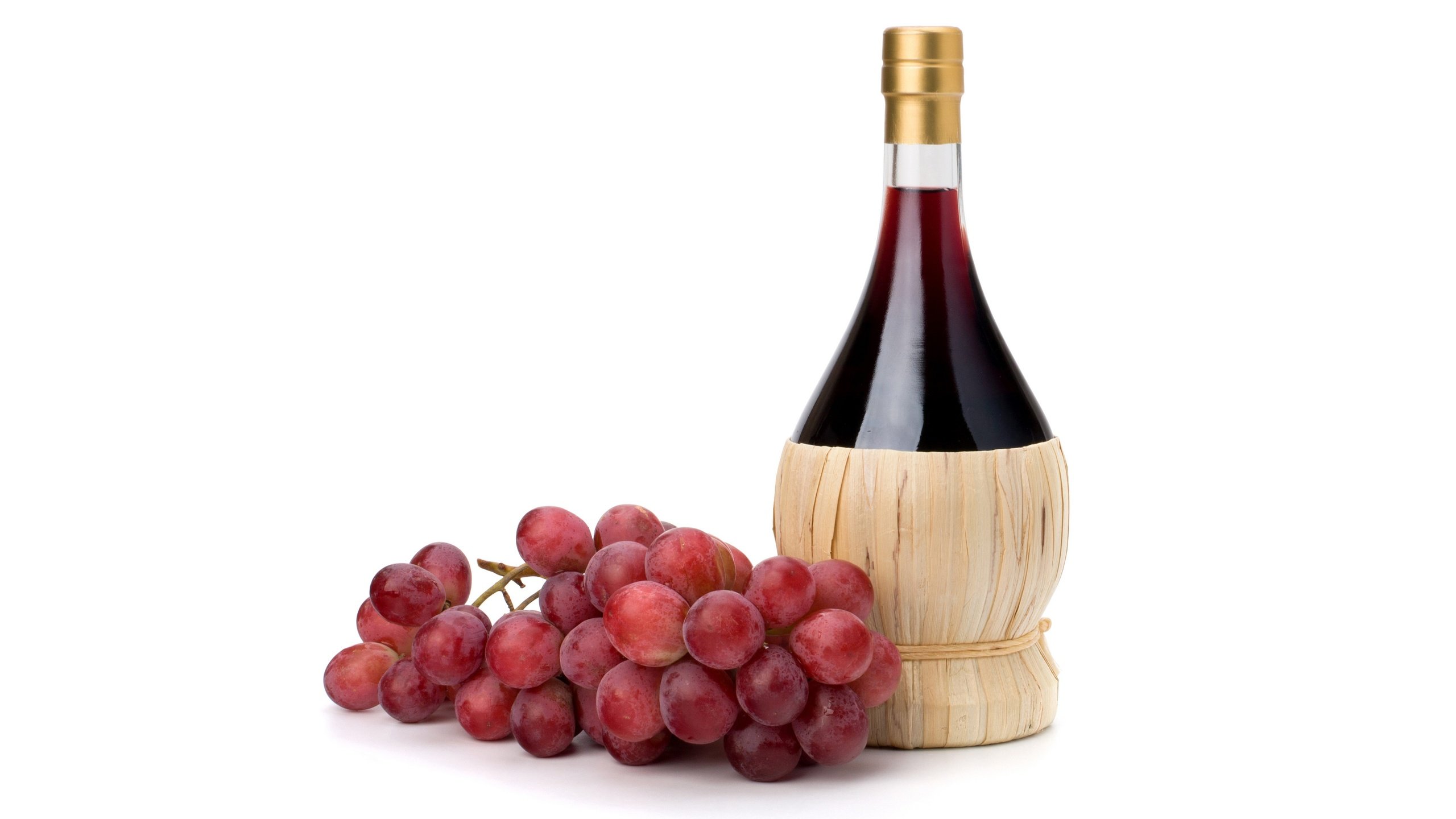 Обои виноград, красный, белый фон, вино, бутылка, гроздь, grapes, red, white background, wine, bottle, bunch разрешение 6400x4000 Загрузить