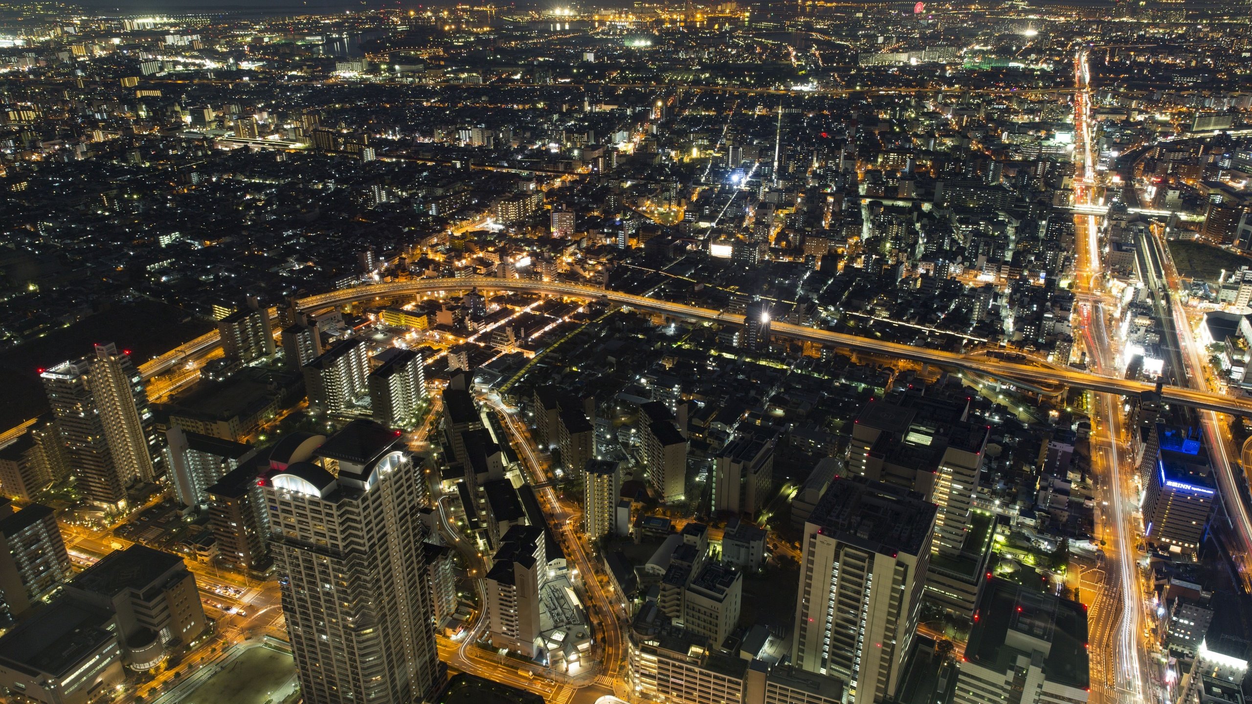 Обои город, япония, мегаполис, осака, городской пейзаж, городской район, the city, japan, megapolis, osaka, the urban landscape разрешение 5760x3840 Загрузить