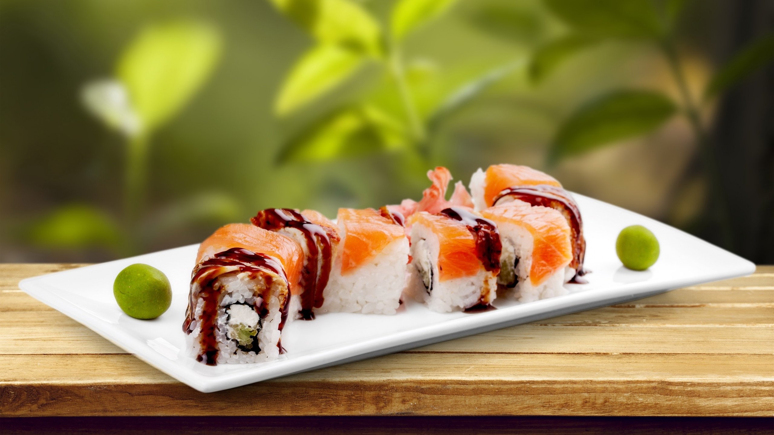 Обои суши, роллы, японская кухня, sushi, rolls, japanese cuisine разрешение 2880x1800 Загрузить