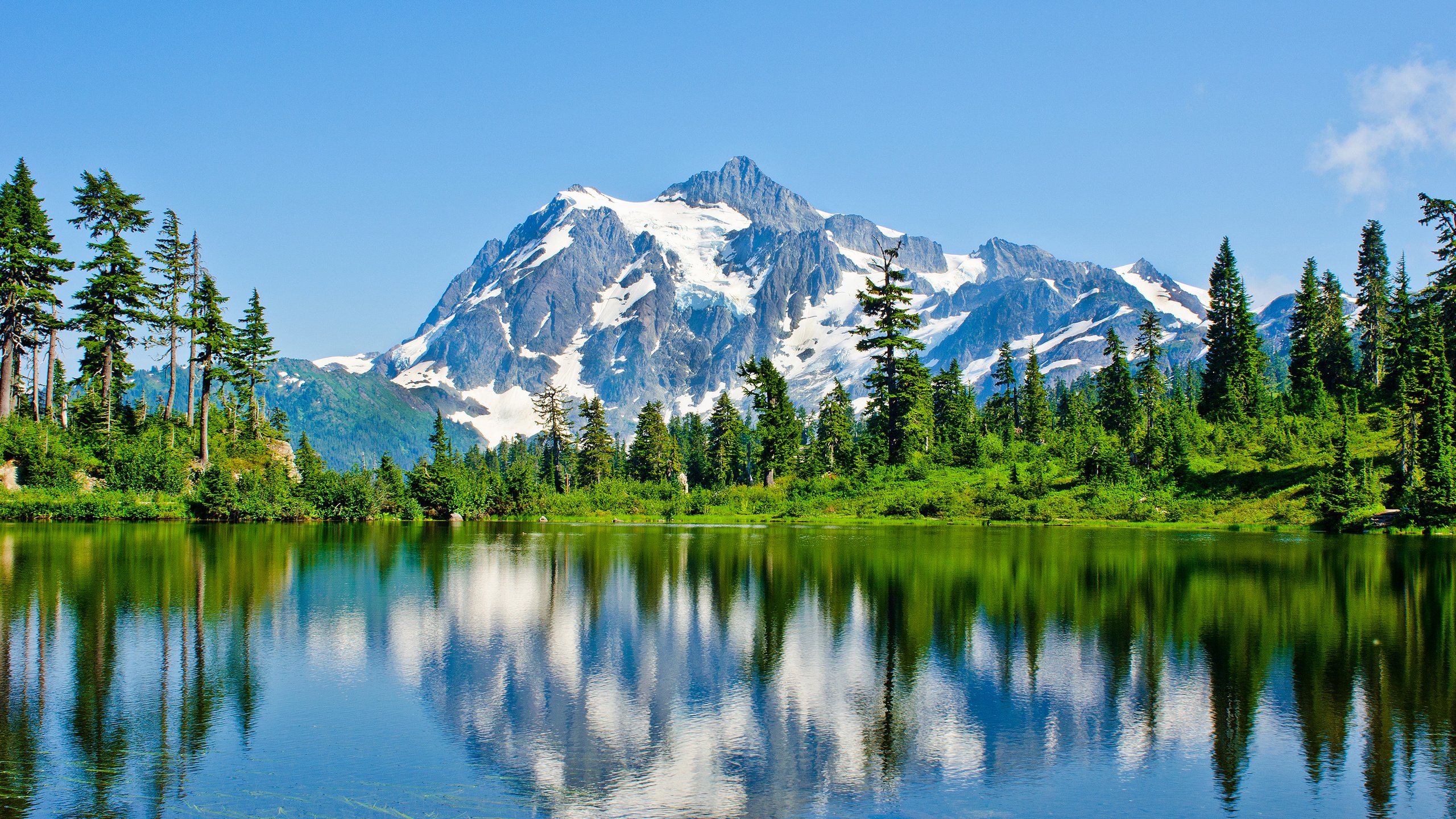 Обои небо, деревья, озеро, горы, снег, отражение, озеро. горы, the sky, trees, lake, mountains, snow, reflection, the lake. mountains разрешение 3000x1935 Загрузить