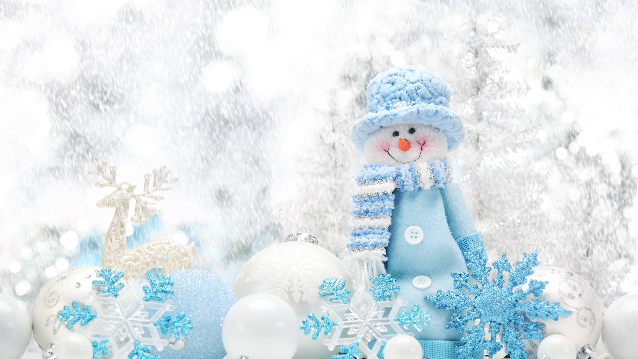Обои новый год, шары, олень, снежинки, снеговик, рождество, елочные игрушки, new year, balls, deer, snowflakes, snowman, christmas, christmas decorations разрешение 3840x2400 Загрузить