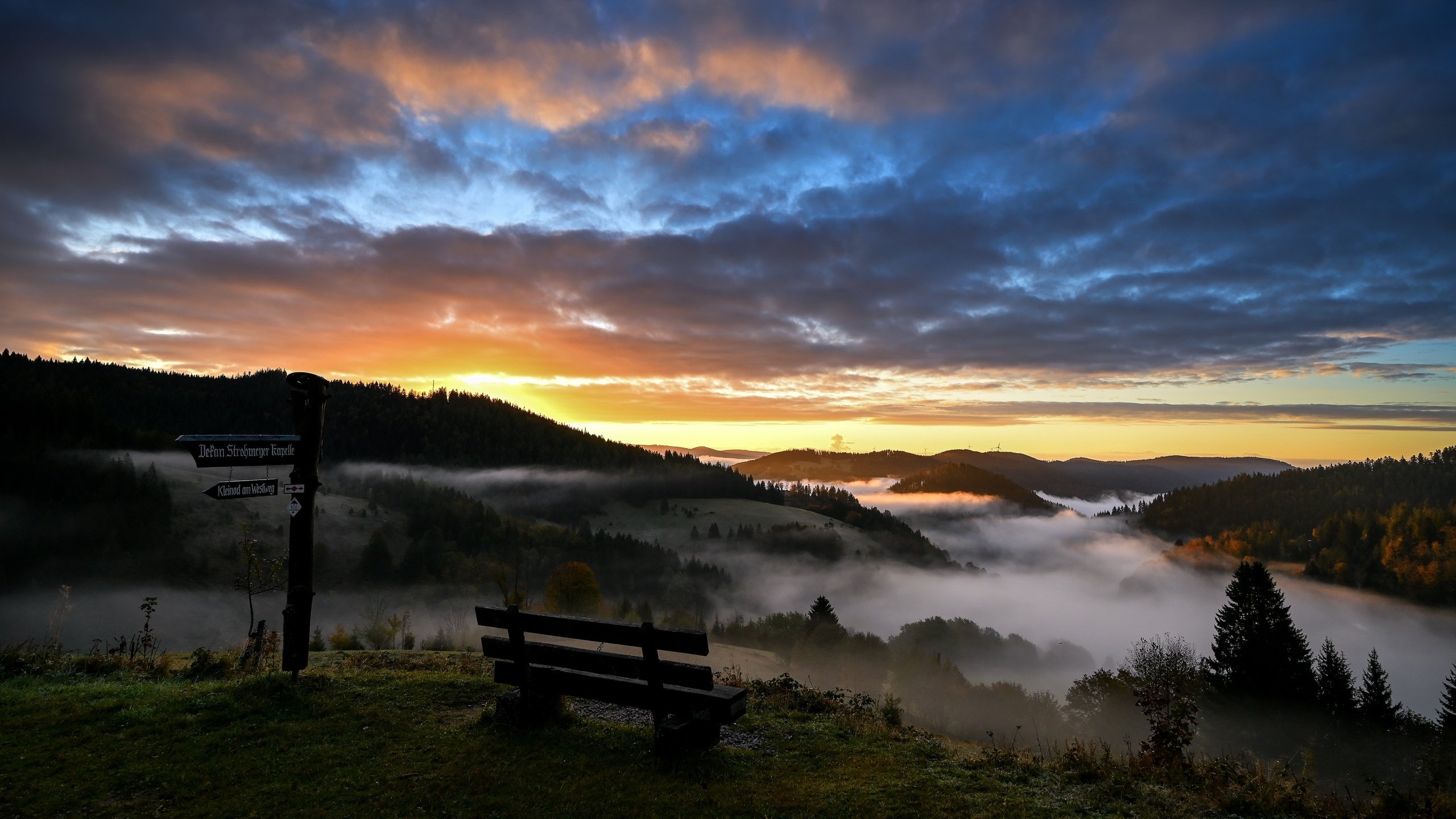 Обои горы, утро, скамья, mountains, morning, bench разрешение 3840x2160 Загрузить