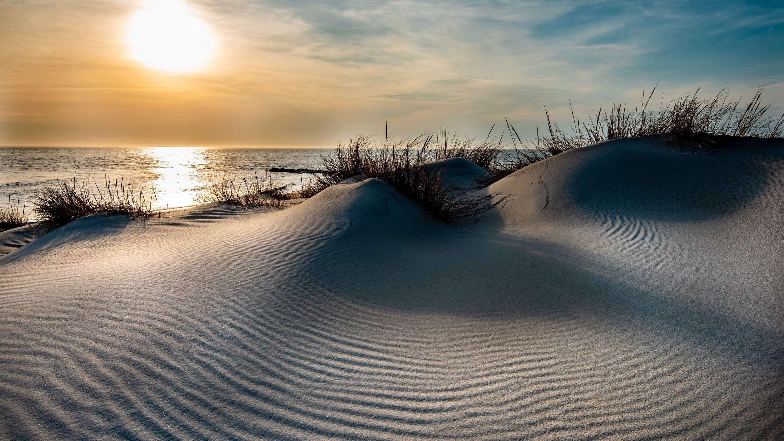 Обои небо, берег, закат, море, песок, горизонт, дюны, the sky, shore, sunset, sea, sand, horizon, dunes разрешение 3840x2160 Загрузить