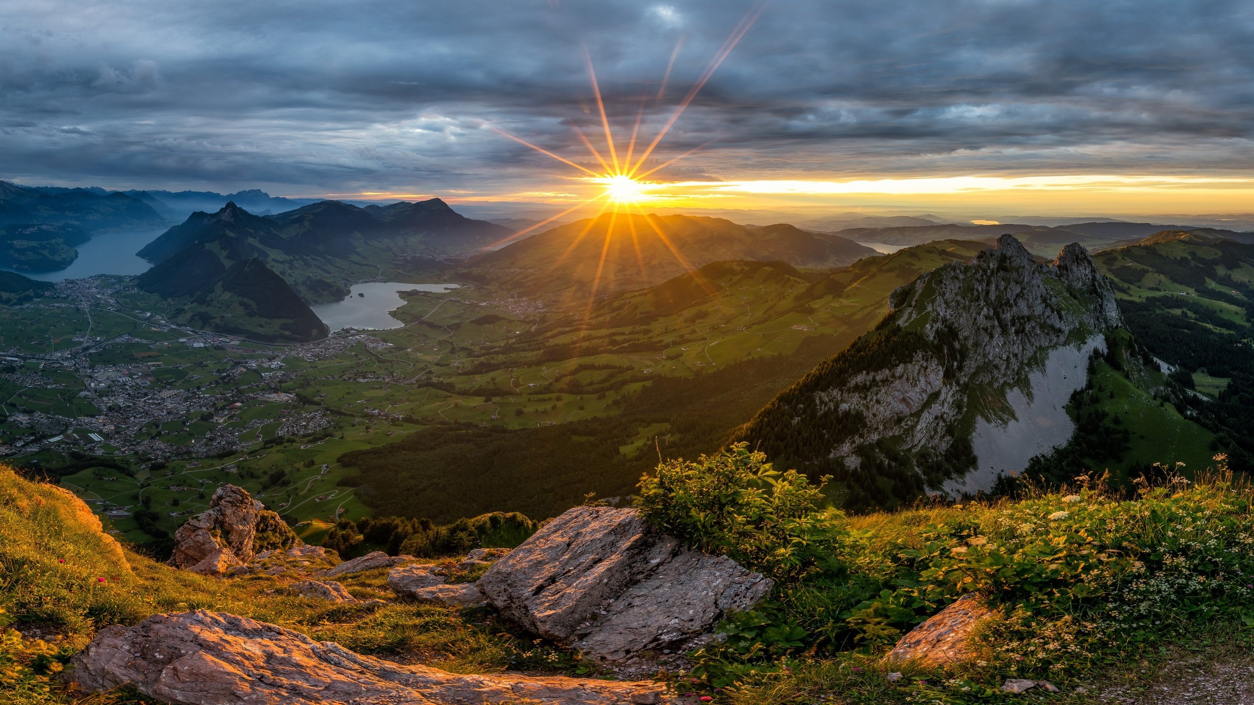 Обои деревья, горы, солнце, природа, пейзаж, швейцария, trees, mountains, the sun, nature, landscape, switzerland разрешение 6143x2416 Загрузить