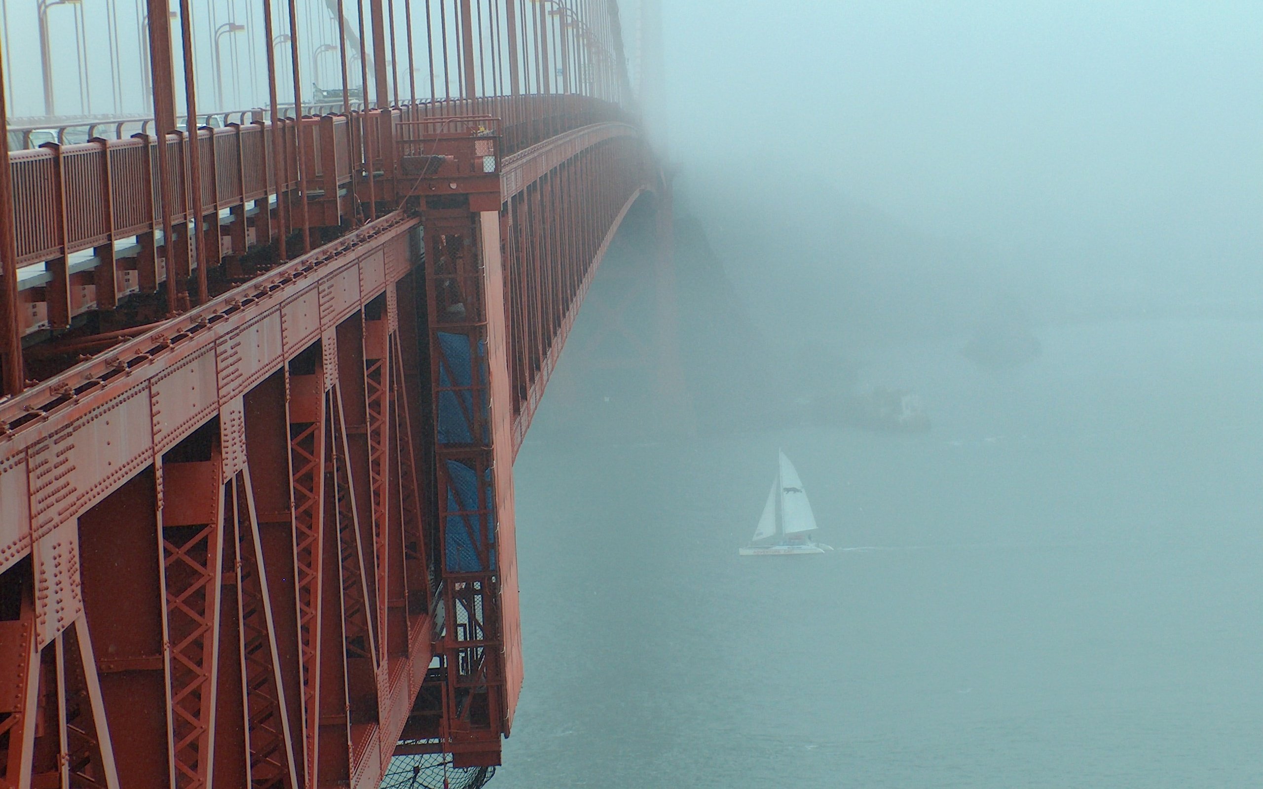 Обои туман, мост, парусник, fog, bridge, sailboat разрешение 2608x1952 Загрузить
