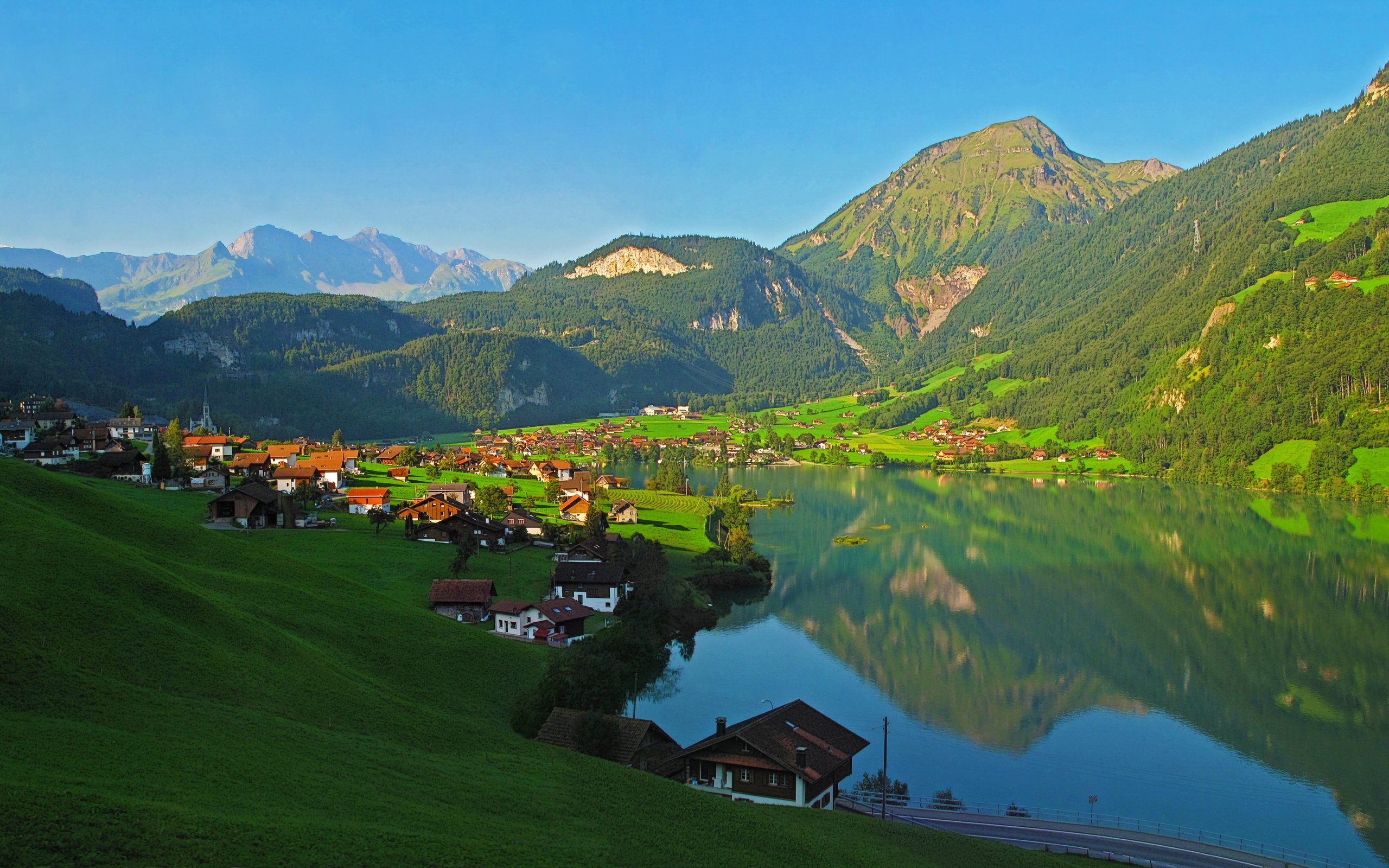 Small Village, Graubunden, Switzerland бесплатно