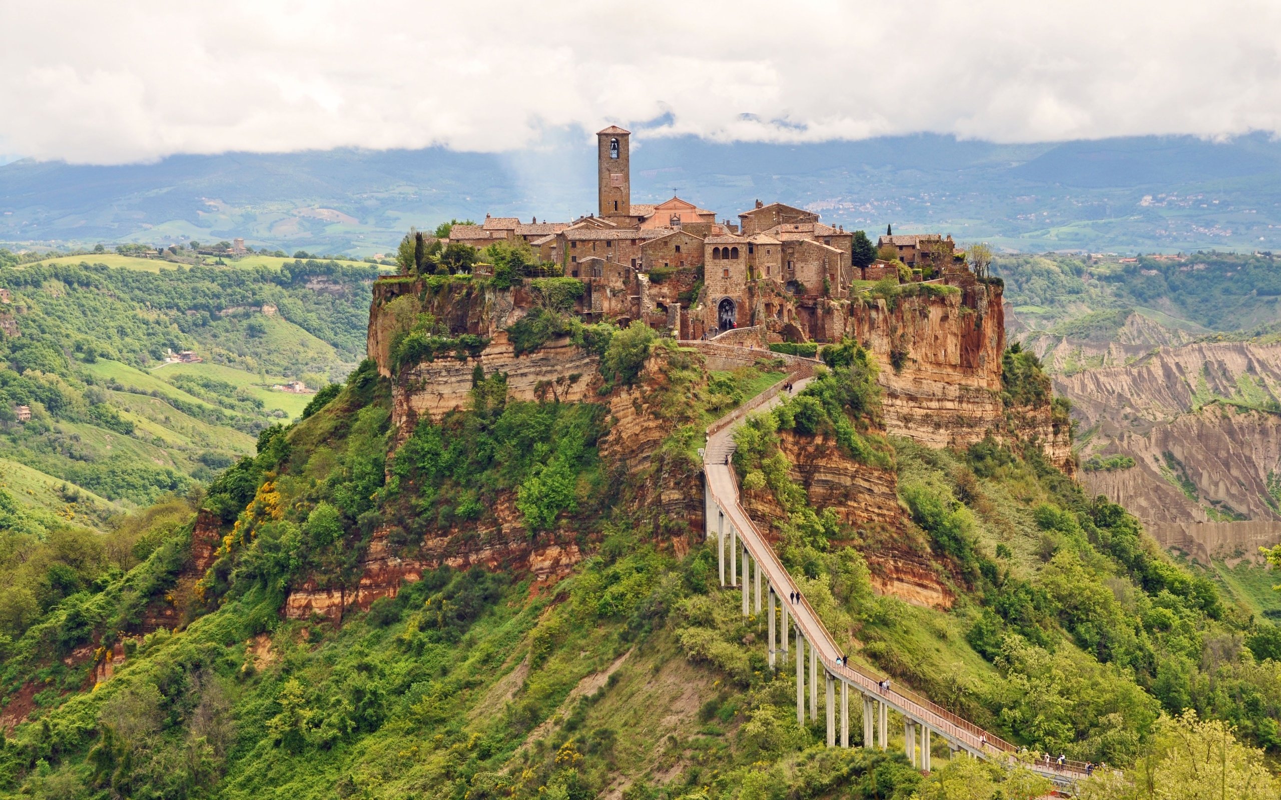 Обои италия, умбрия, civita di bagnoregio, чивита баньореджо, italy, umbria, civita bagnoregio разрешение 4288x2848 Загрузить