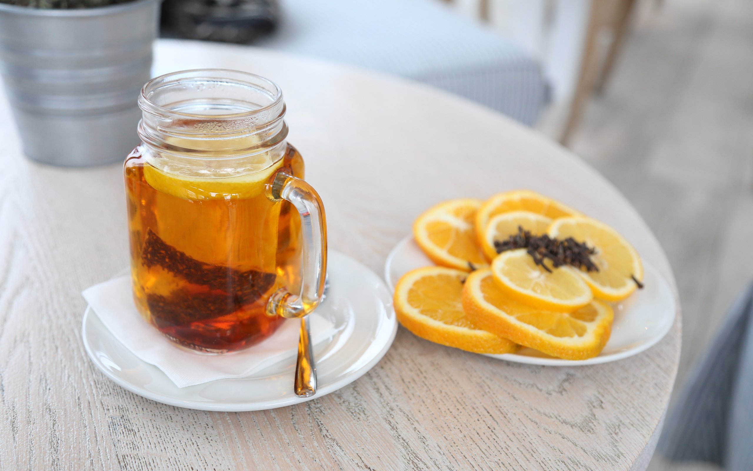 Обои напиток, чай, лимоны, drink, tea, lemons разрешение 3840x2400 Загрузить